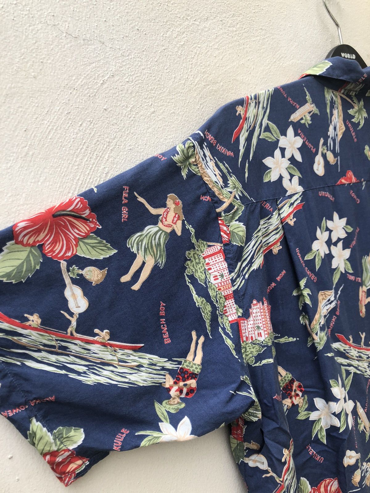Mademoiselle Non Non Papas Japan Double Pocket Hula Girl Rayon Hawaiian Shirt Size US M / EU 48-50 / 2 - 16 Thumbnail