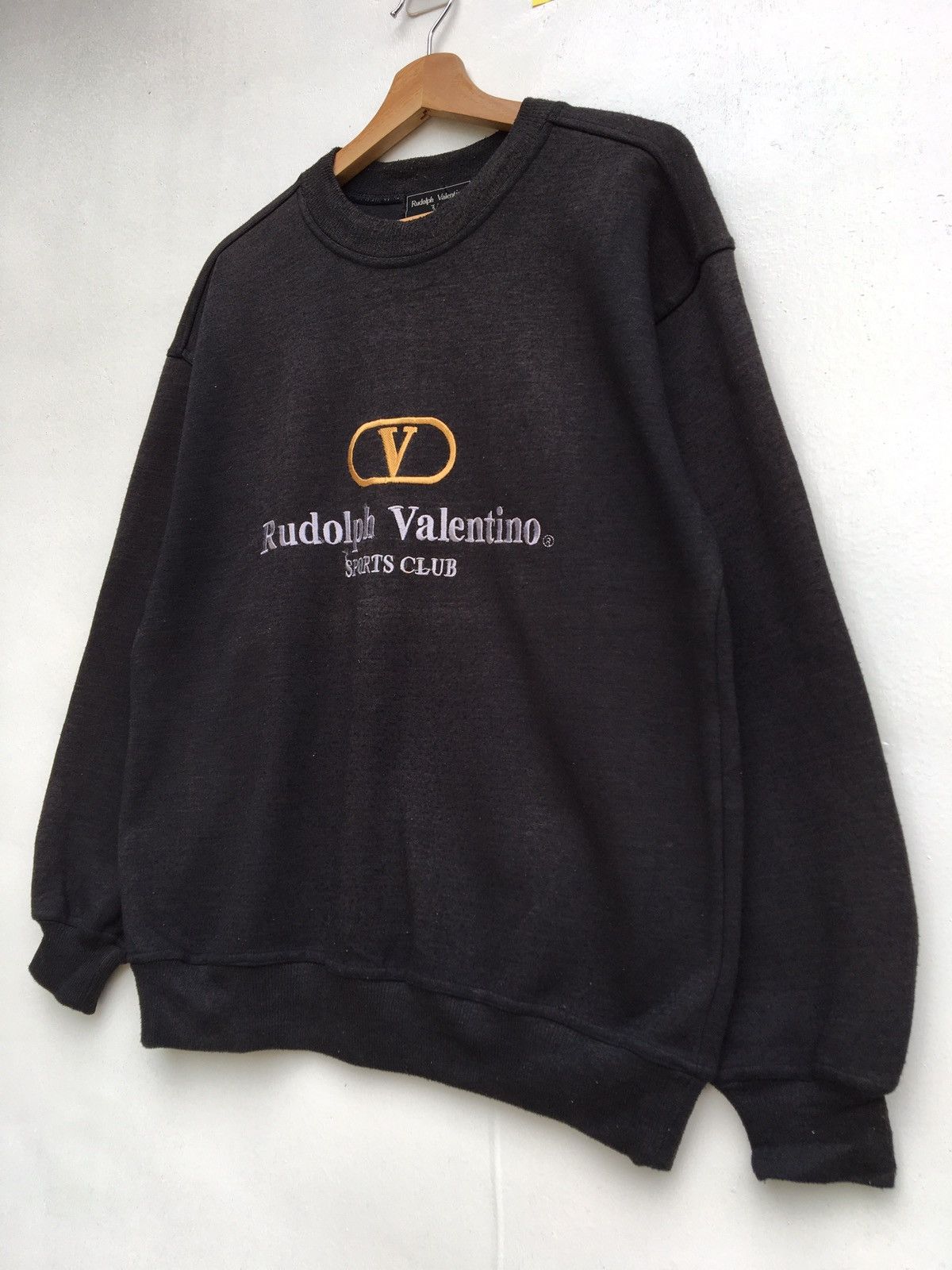 Vintage Vintage Rudolph Valentino Big Logo Embroidered Sweatshirt Size US L / EU 52-54 / 3 - 4 Thumbnail