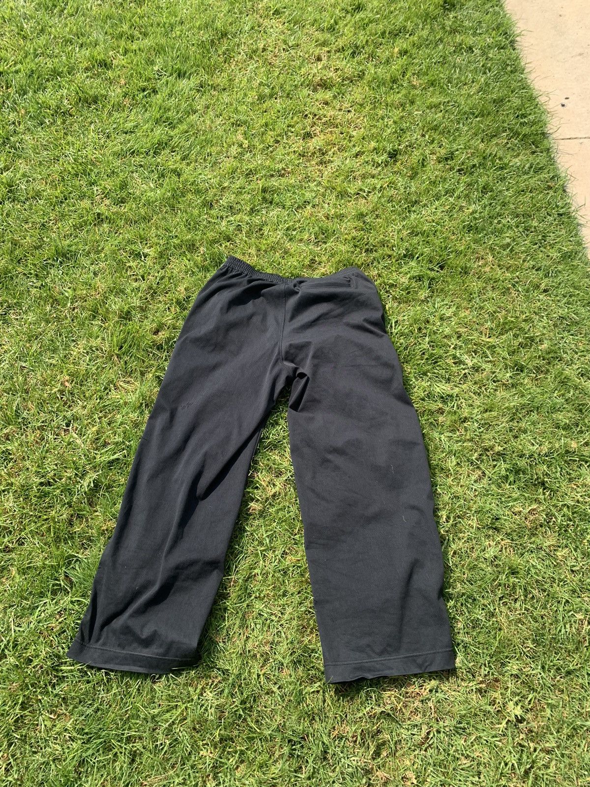 Uniqlo Uniqlo U Womens Curved Pants Size US 31 - 2 Thumbnail