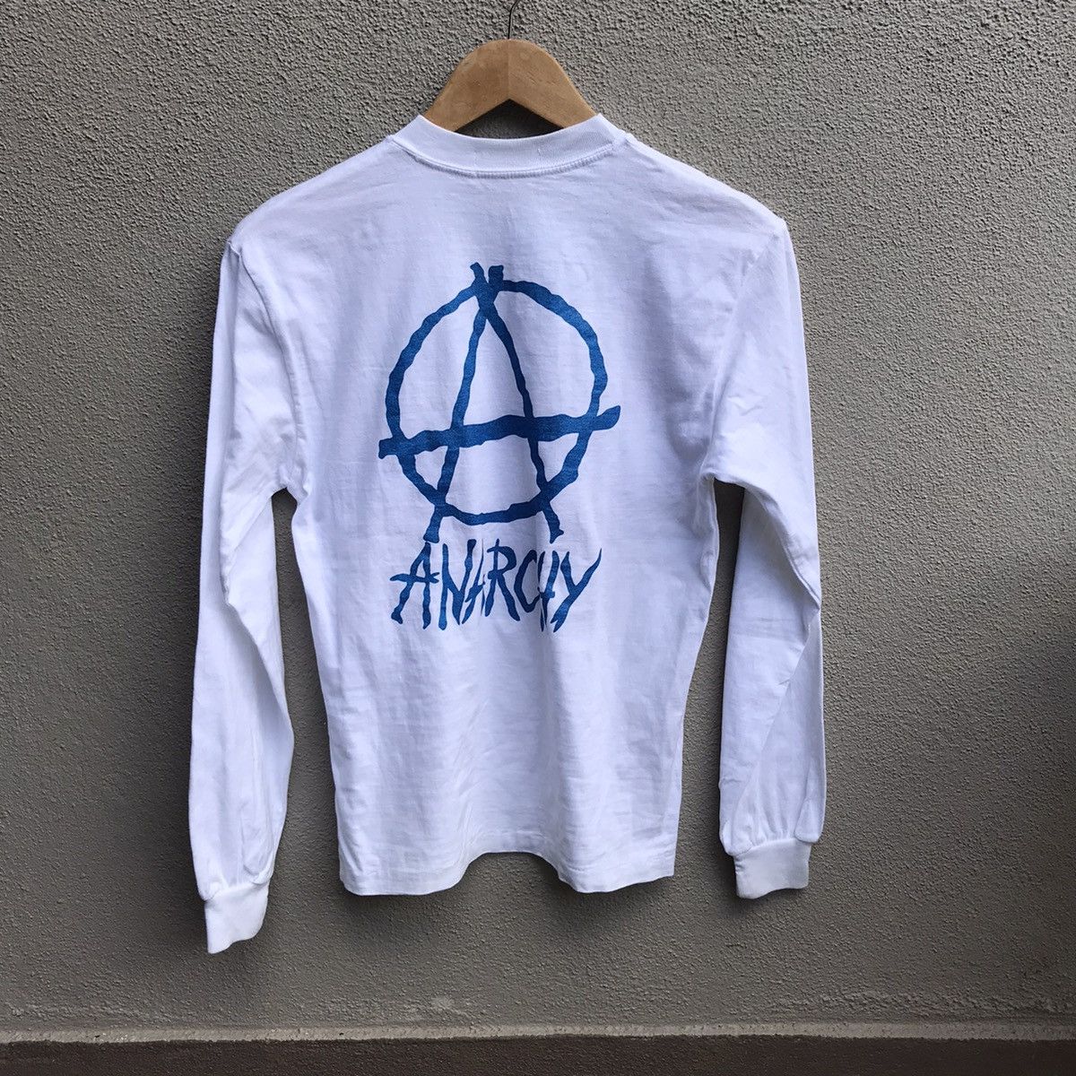 Vintage Vintage ANARCHY logo tee punk Size US S / EU 44-46 / 1 - 1 Thumbnail