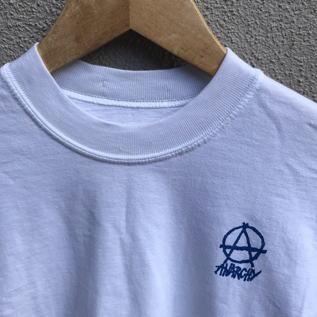 Vintage Vintage ANARCHY logo tee punk Size US S / EU 44-46 / 1 - 5 Thumbnail