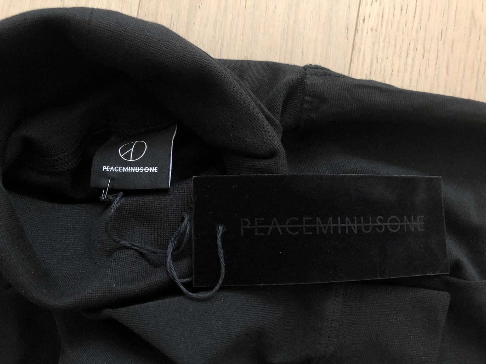 peaceminusone Peaceminusone logo turtleneck | Grailed