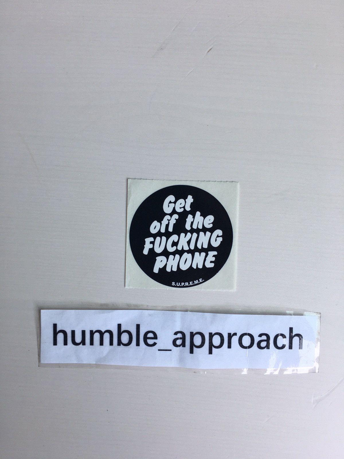 Supreme Get off the Fucking Phoneステッカー3枚 Supreme Supreme Get Off The Fucking Phone Sticker black | Grailed