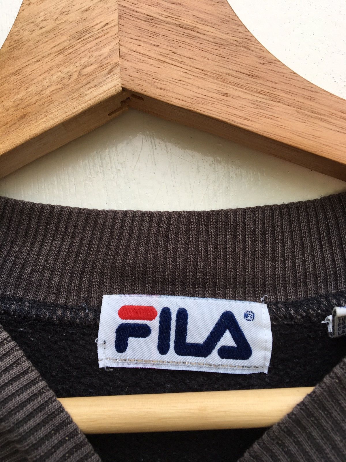 Fila Vtg Fila Embroidered Big Logo Spellout Crewneck Sweatshirt Size US L / EU 52-54 / 3 - 6 Thumbnail