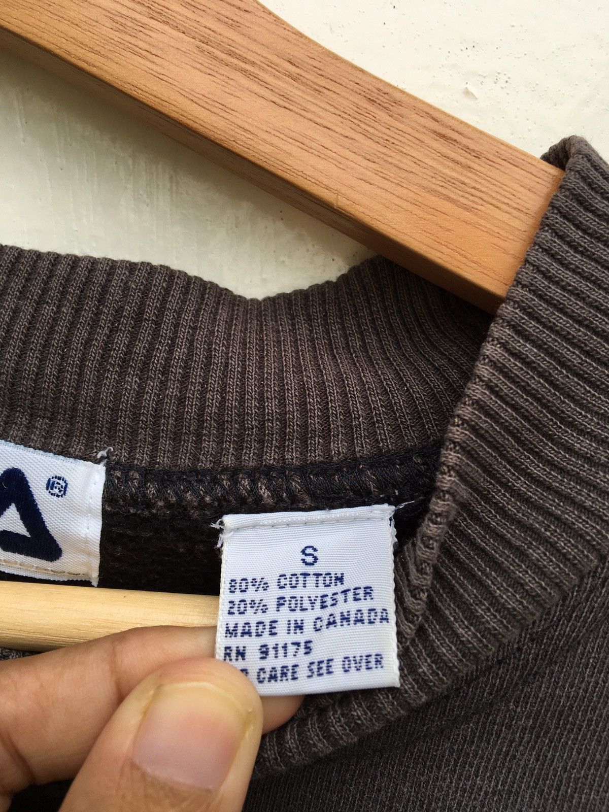 Fila Vtg Fila Embroidered Big Logo Spellout Crewneck Sweatshirt Size US L / EU 52-54 / 3 - 7 Thumbnail