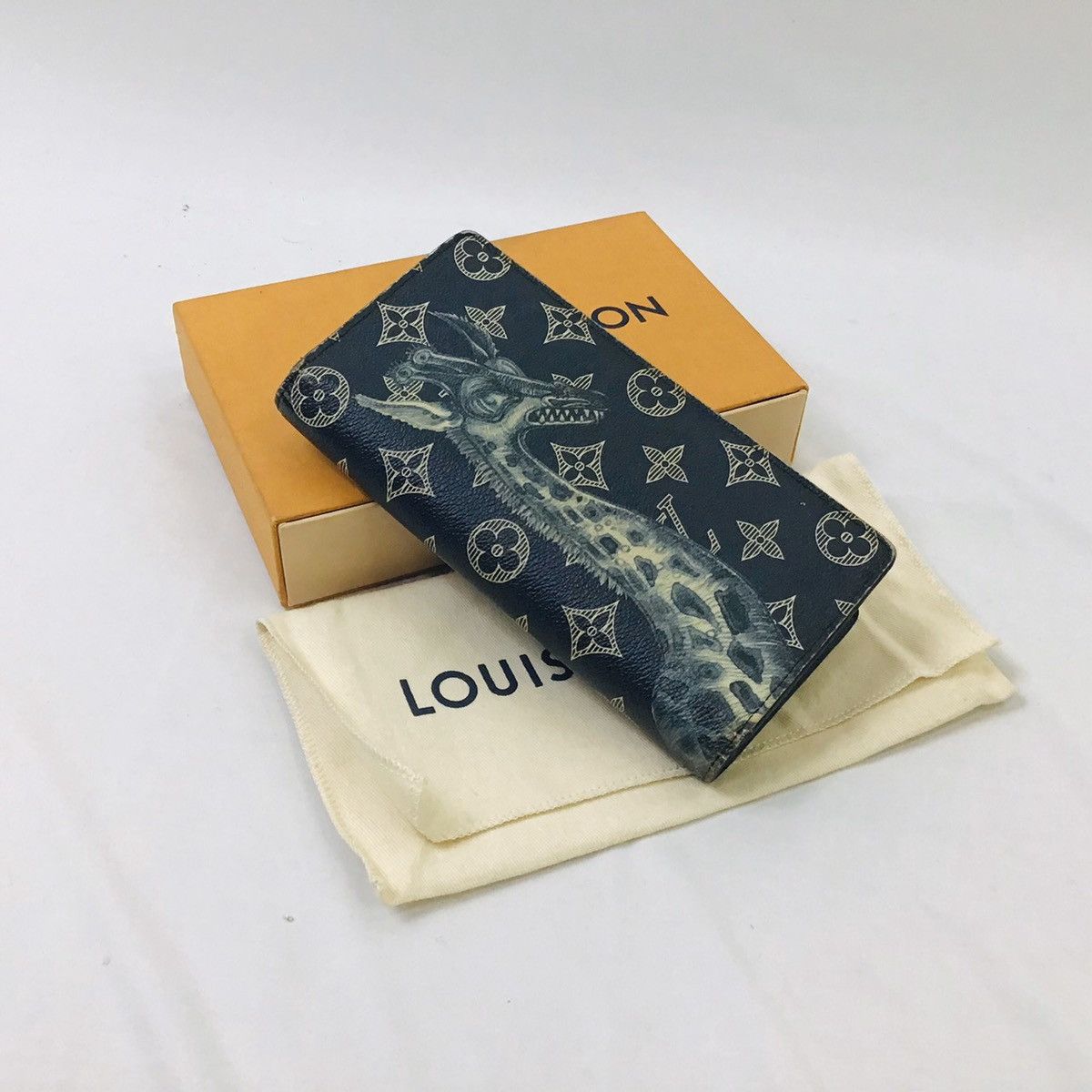 Louis Vuitton Chapman Brothers Monogram Brazza Wallet – Savonches