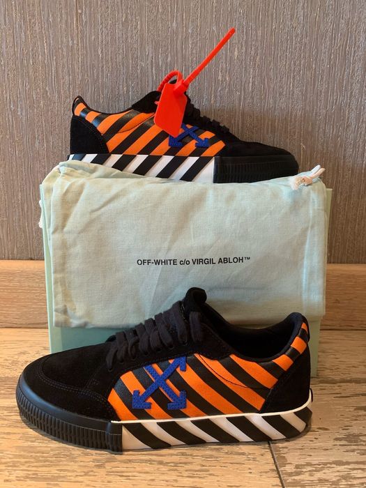 Off-White c/o Virgil Abloh Black And Orange Diag Low Vulcanized Sneakers  for Men