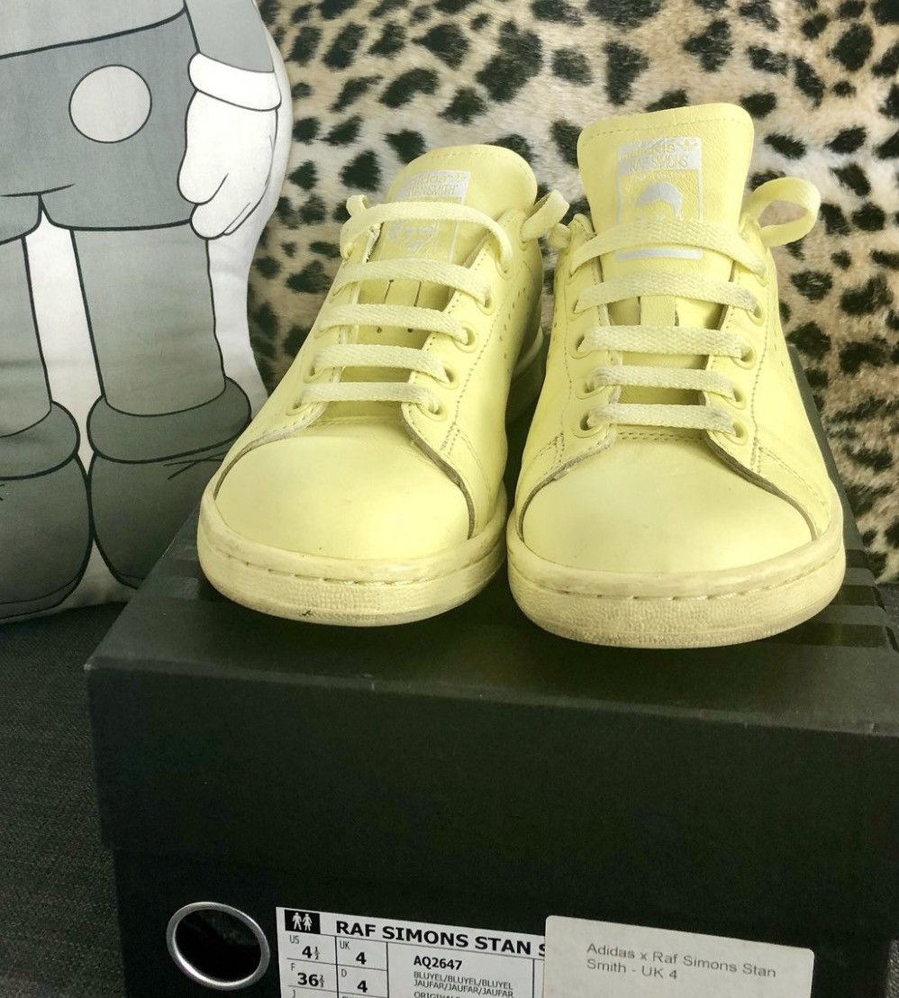 Raf simons stan smith blush yellow hotsell