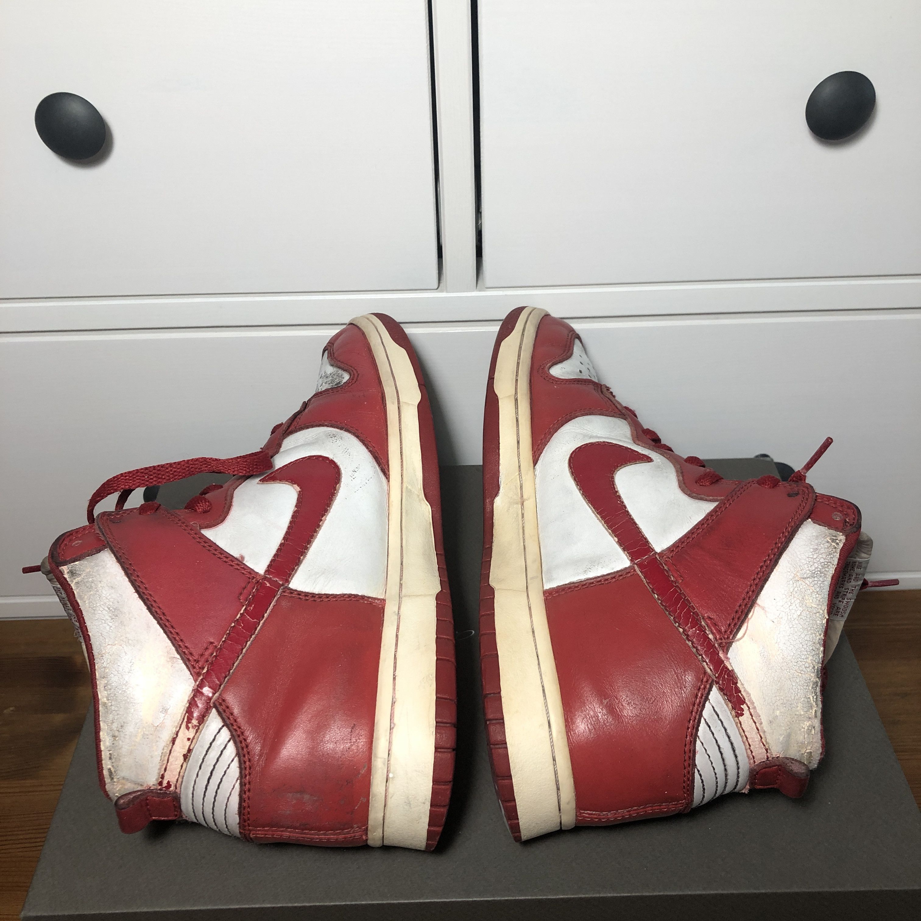 Nike Original 1999 Varsity Red Dunk High Sneakers / St.John's Size US 8.5 / EU 41-42 - 5 Thumbnail