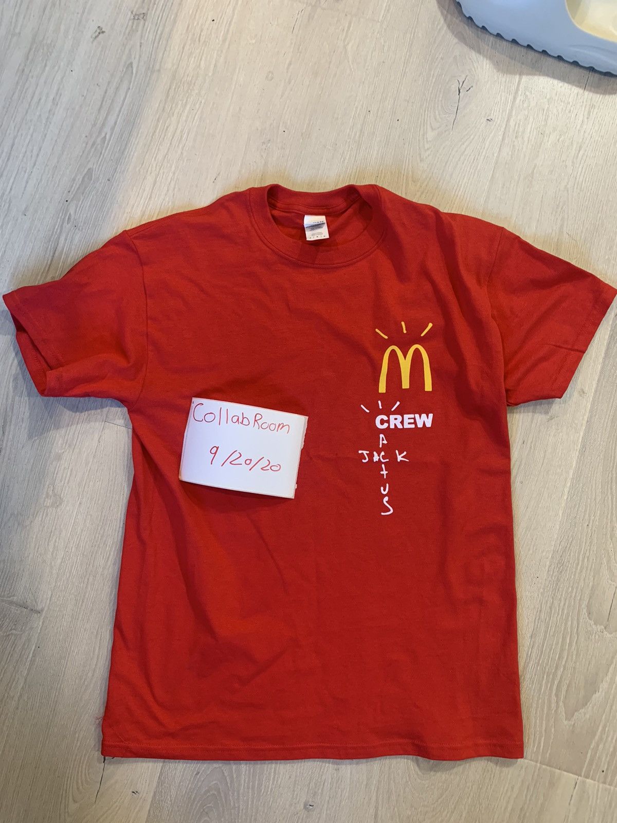 Gildan × Travis Scott Travis Scott McDonald’s Crew Cactus Jack T-Shirt Size US M / EU 48-50 / 2 - 3 Thumbnail