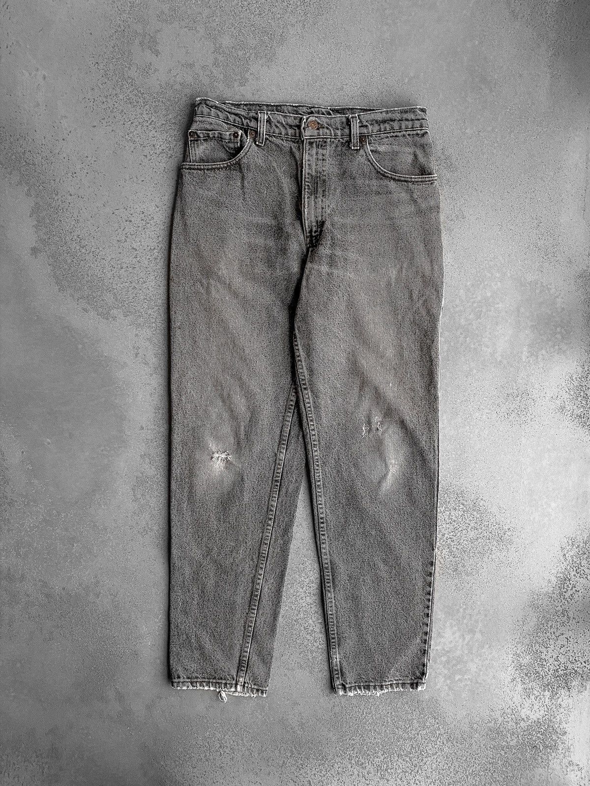 Levi's 1990s Levi’s 550 Faded & Distressed Jeans Size US 32 / EU 48 - 1 Thumbnail