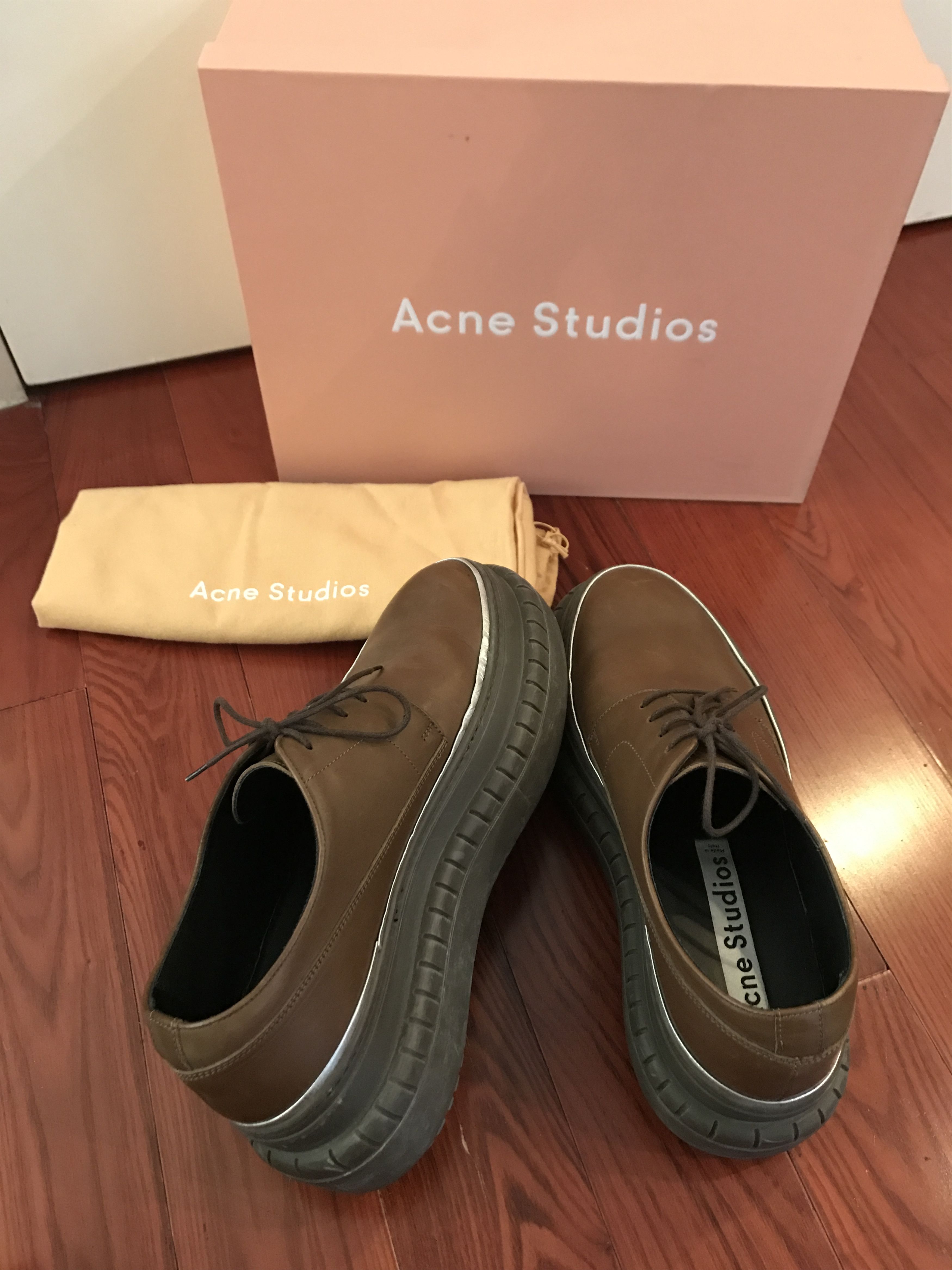 Acne Studios Acne Studios Hover Derby shoes in tan size 41 Grailed