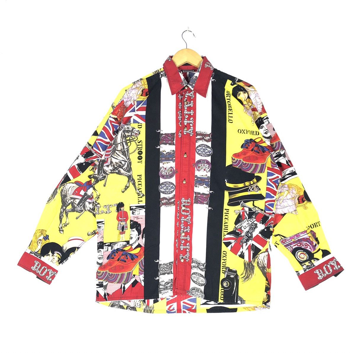 Versace vintage versace x sex pistols x the beatles all over print Size US M / EU 48-50 / 2 - 1 Thumbnail