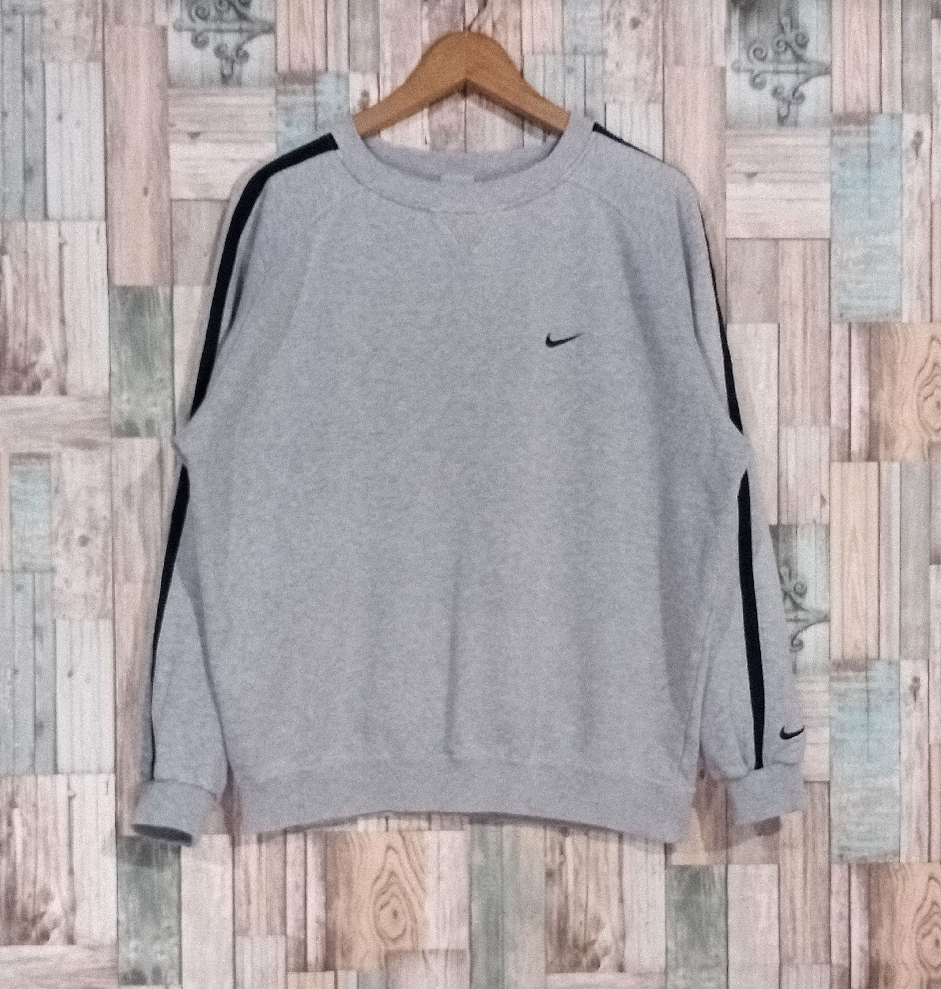 Nike Nike Swoosh Small Logo Embroidery Jumper | Grailed