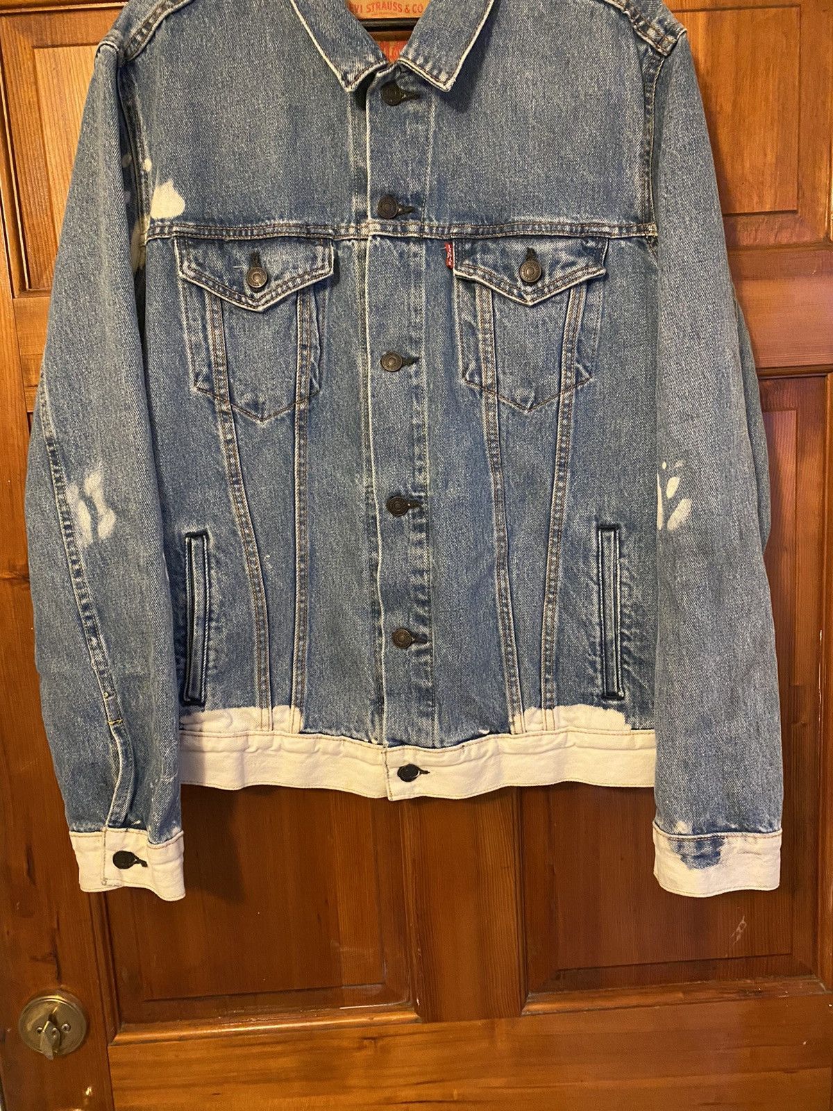 Levi's *RARE* Levi’s Bleached/Painted Denim Trucker Size L Size US L / EU 52-54 / 3 - 1 Thumbnail