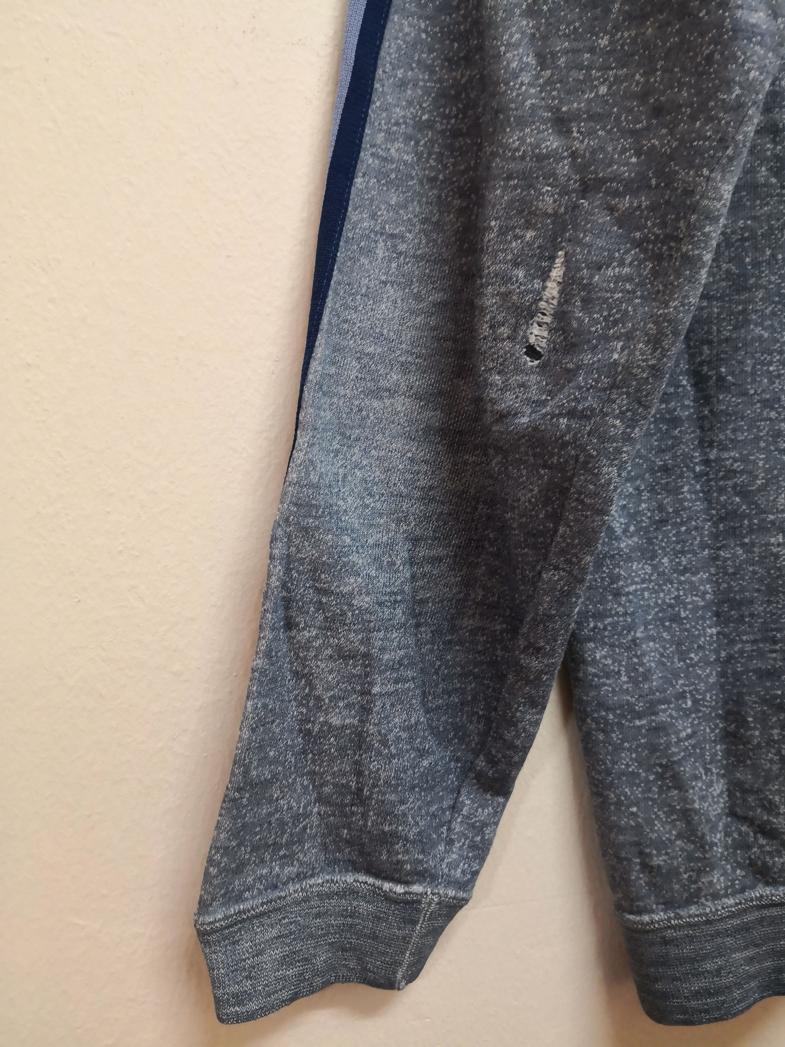 DISTRESSED ADIDAS X VINTAGE X STRIPES X SWEATSHIRT