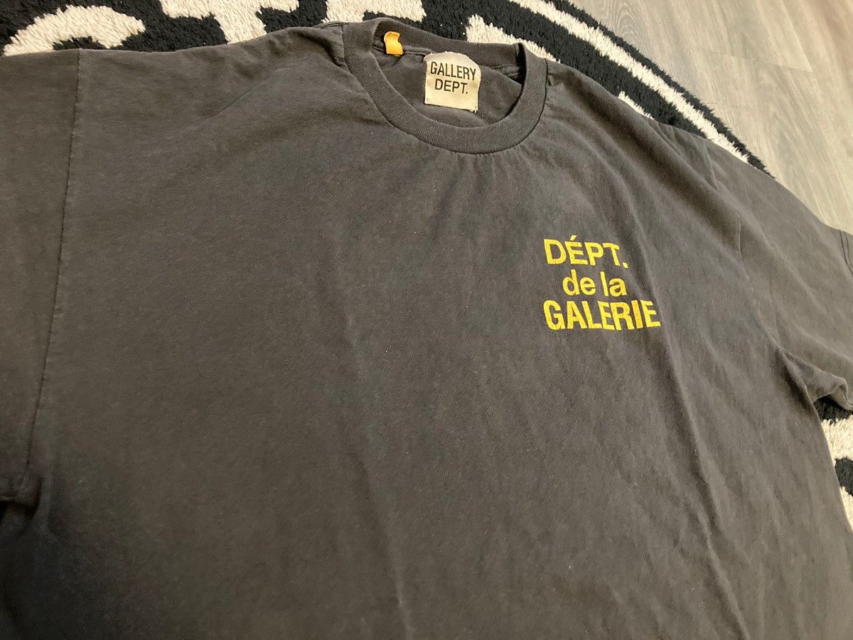 Gallery Dept. Gallery Dept. French logo vintage tee sz L Size US L / EU 52-54 / 3 - 5 Thumbnail