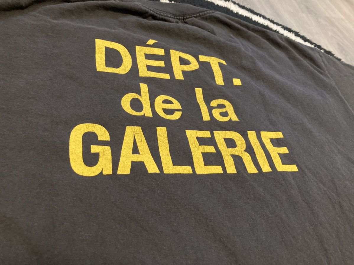Gallery Dept. Gallery Dept. French logo vintage tee sz L Size US L / EU 52-54 / 3 - 4 Thumbnail