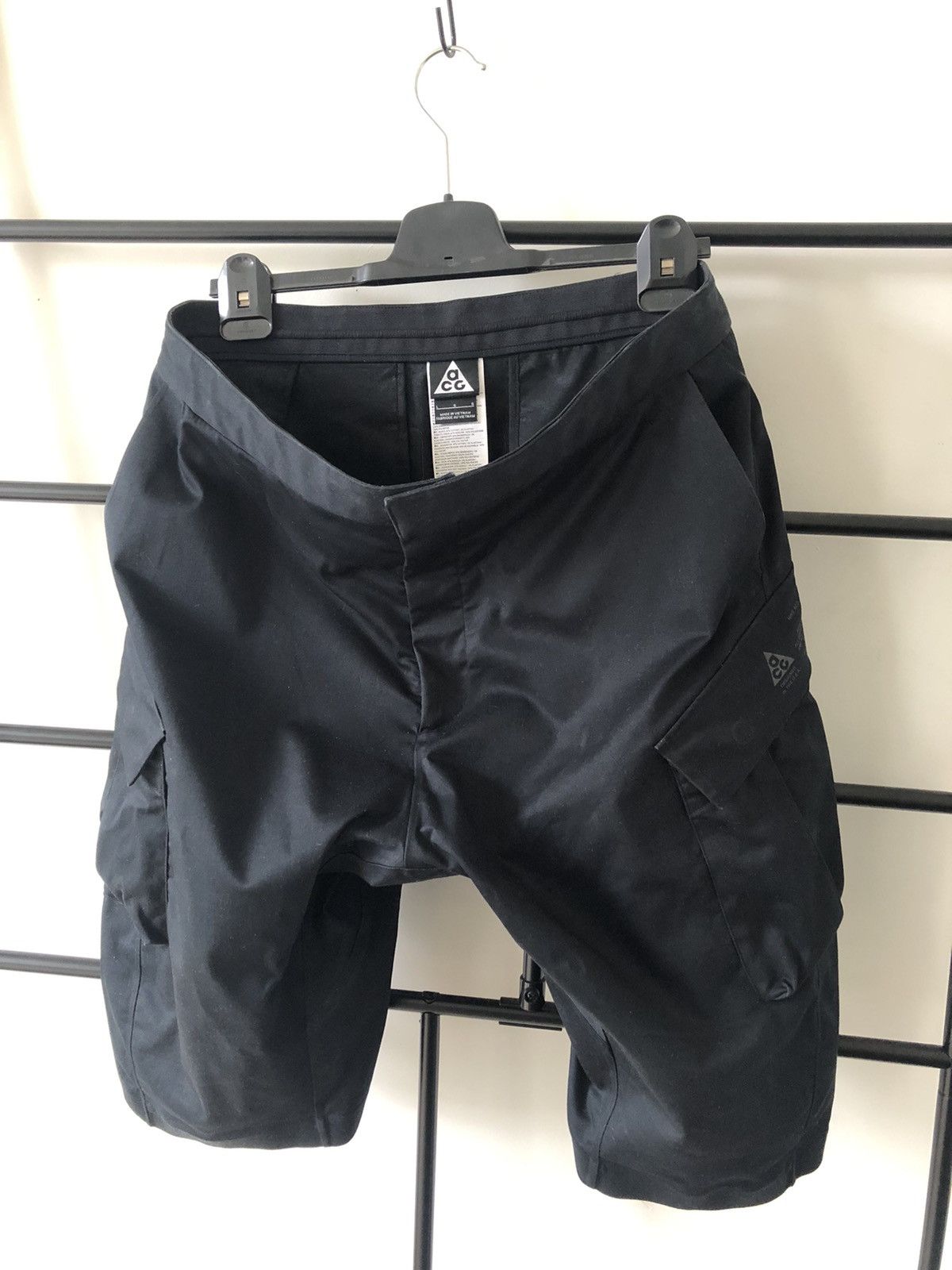 nikelab acg cargo shorts
