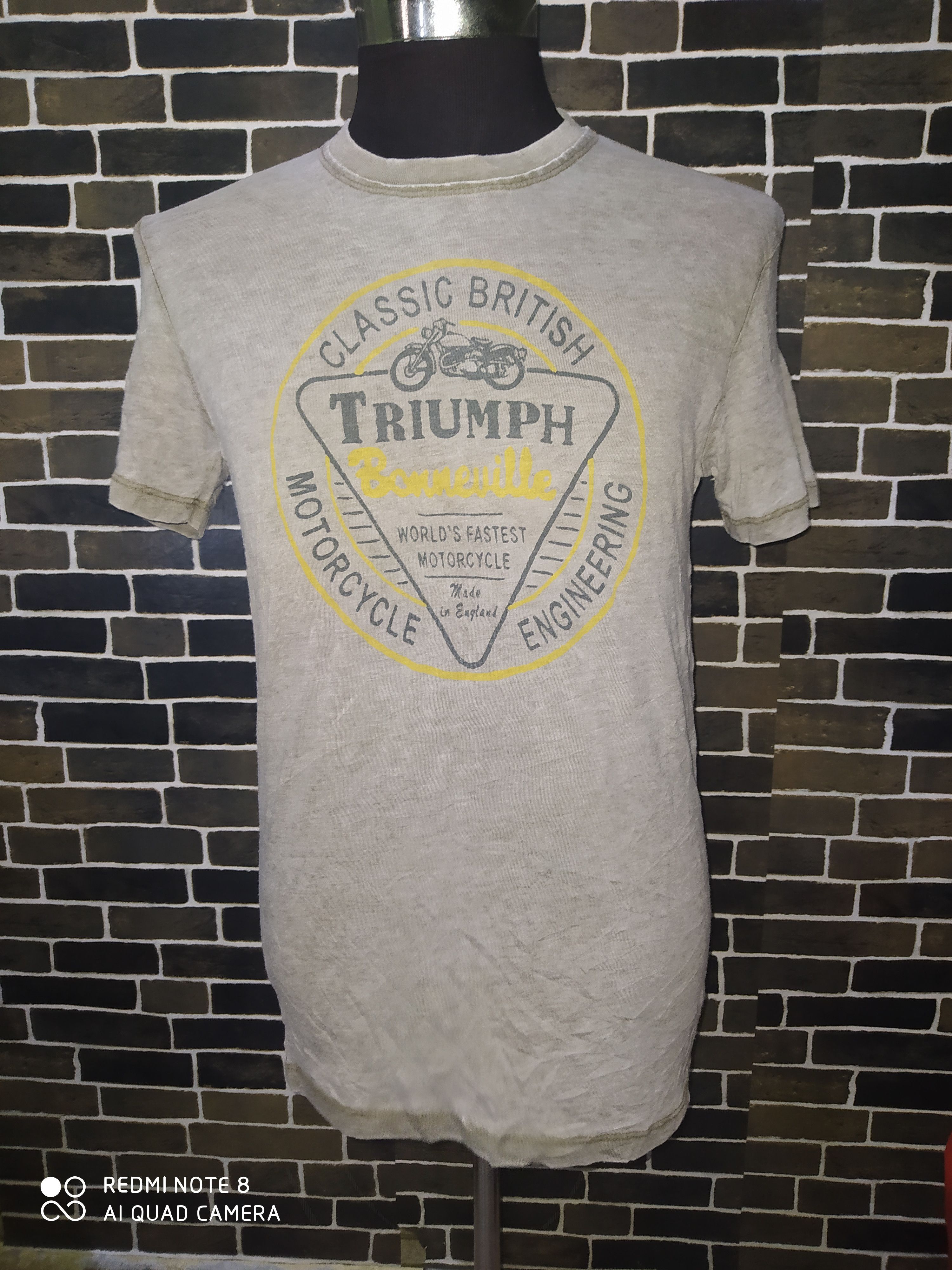 Lucky Brand Vintage T-Shirt (Triumph-1, S)