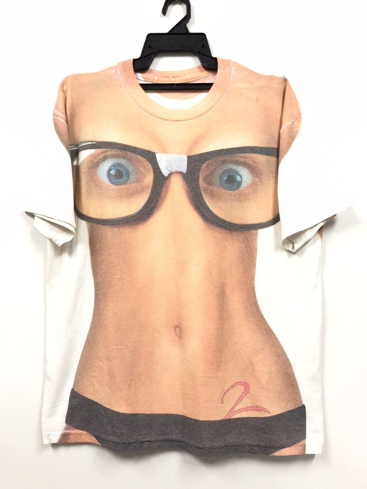 Vintage Vintage 00s Beauty And The Geek 2 Rare Shirt Size US L / EU 52-54 / 3 - 1 Thumbnail