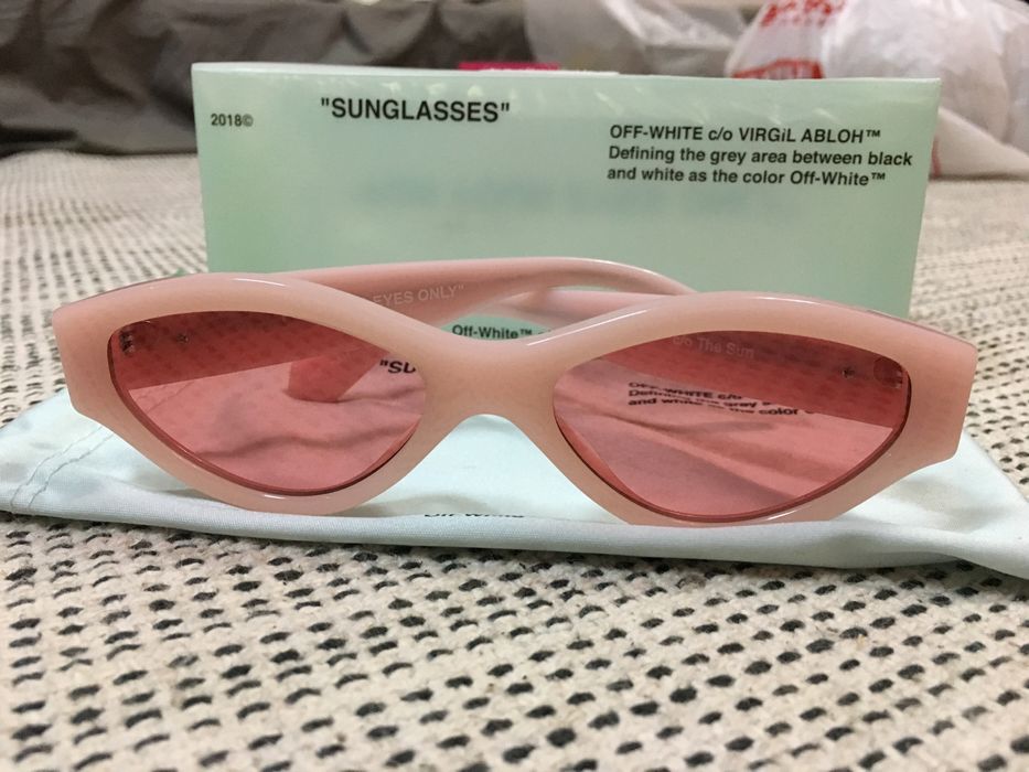 Offwhite Sunglass hut Used 8.5/10 IDR SOLD❌ 081289040153
