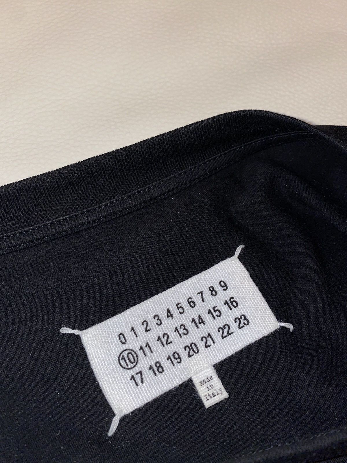 Maison Margiela Margiela Fashion Aid Kit T-Shirt Size US M / EU 48-50 / 2 - 8 Thumbnail