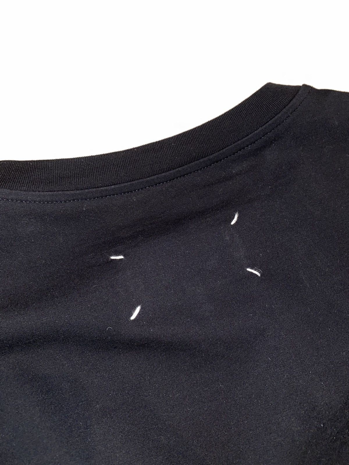 Maison Margiela Margiela Fashion Aid Kit T-Shirt Size US M / EU 48-50 / 2 - 7 Thumbnail