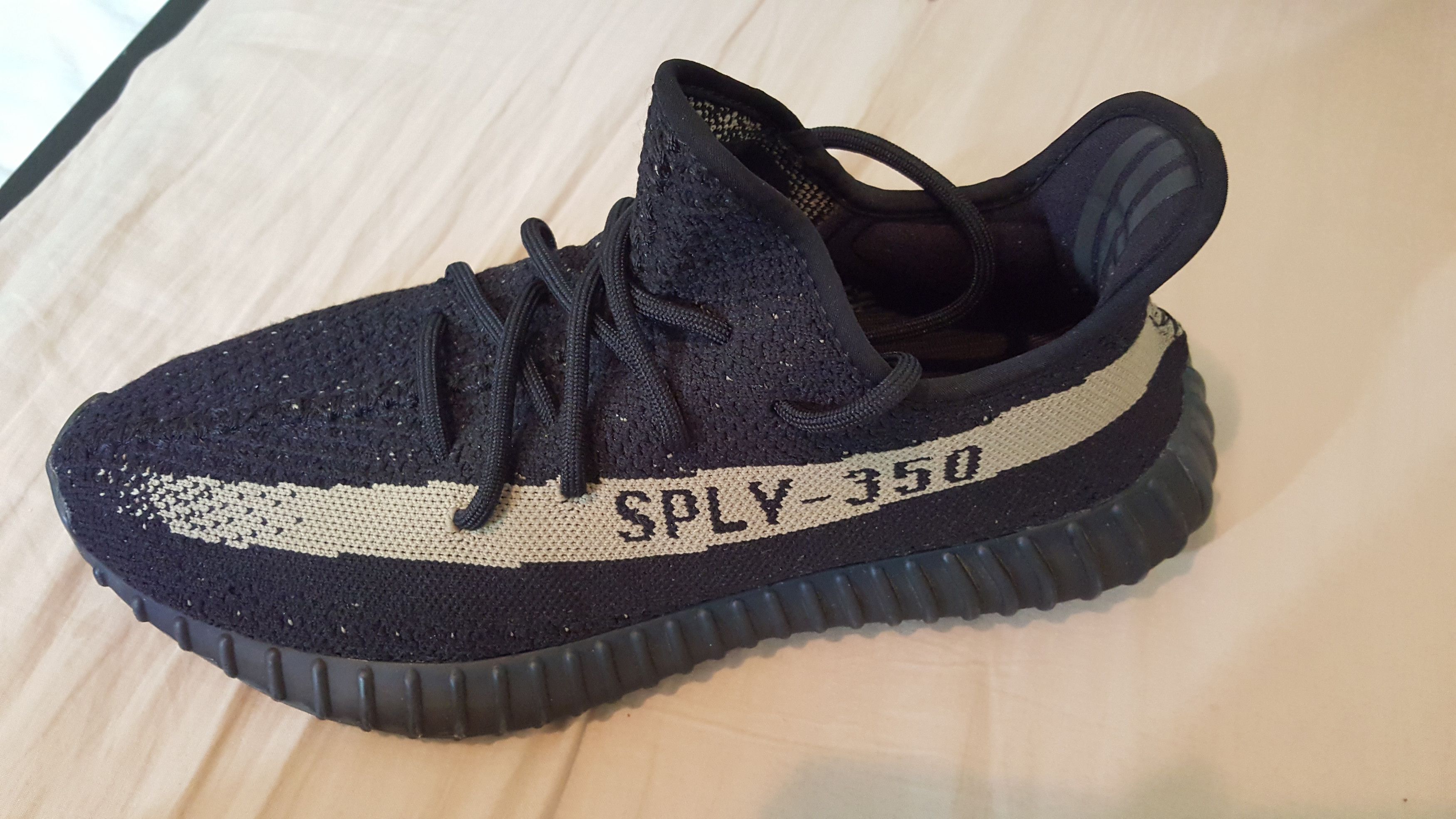 Adidas × Kanye West Yeezy Boost 350 V2 Size US 9.5 / EU 42-43 - 5 Thumbnail