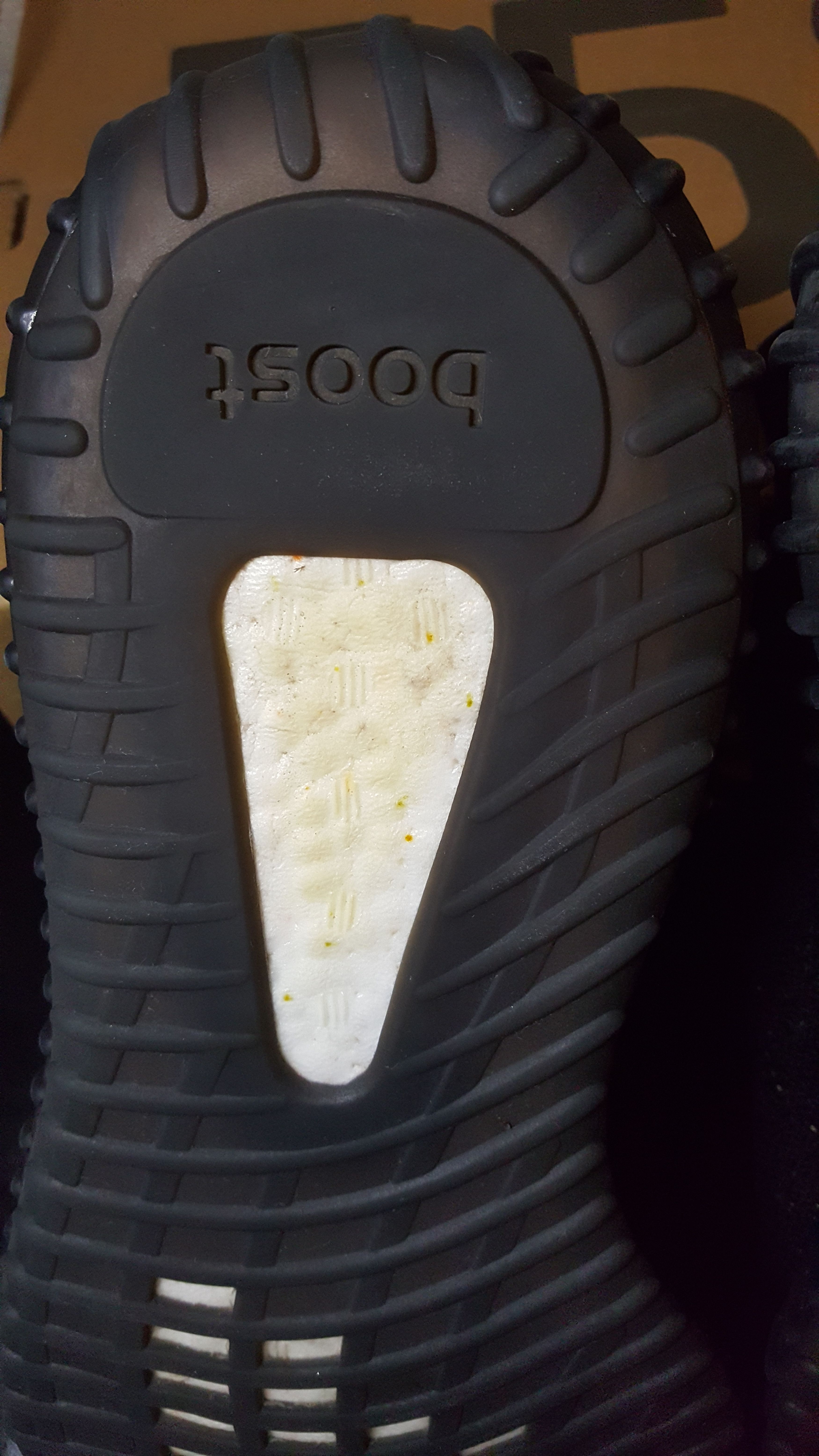 Adidas × Kanye West Yeezy Boost 350 V2 Size US 9.5 / EU 42-43 - 4 Thumbnail