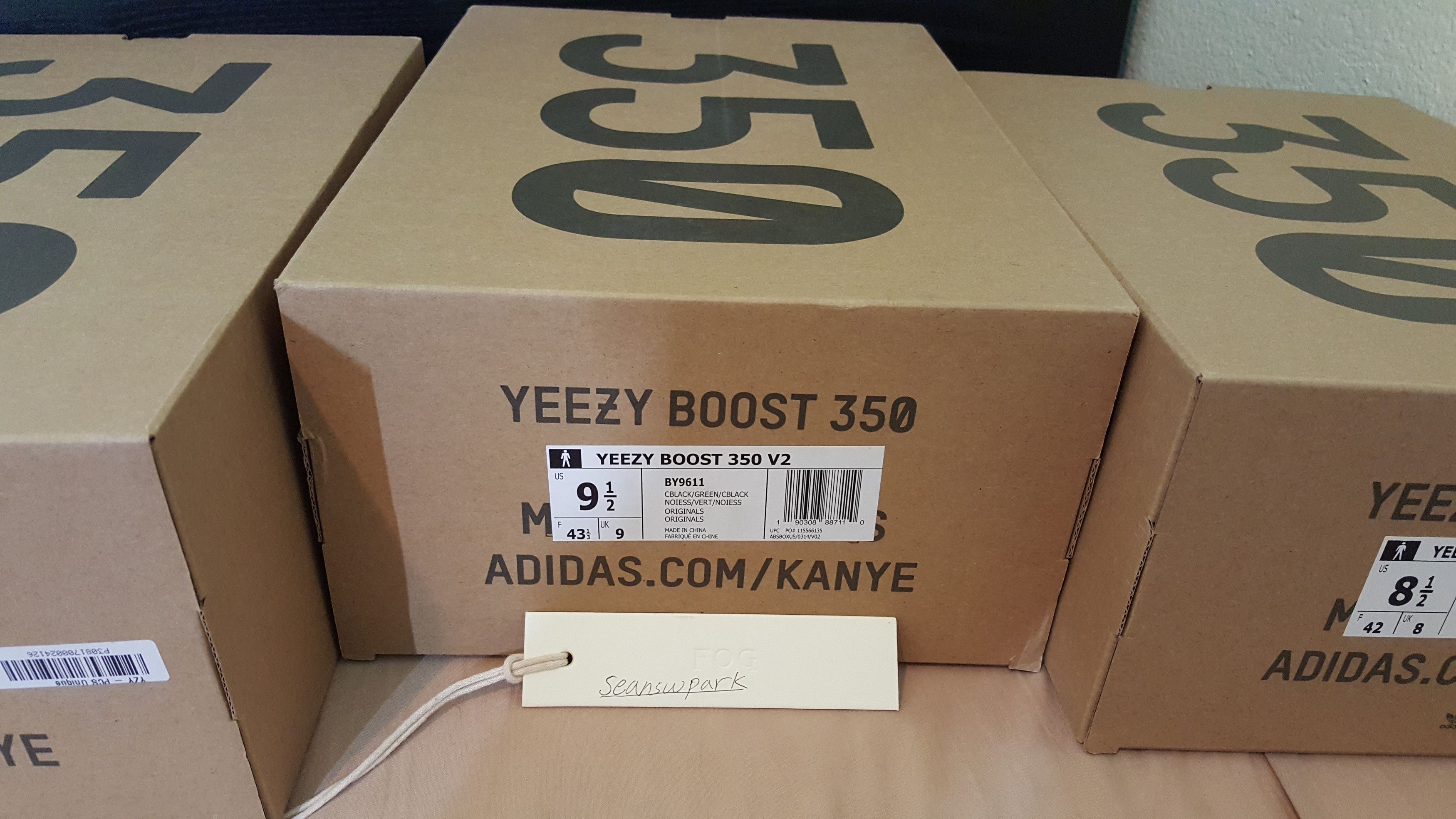 Adidas × Kanye West Yeezy Boost 350 V2 Size US 9.5 / EU 42-43 - 10 Thumbnail