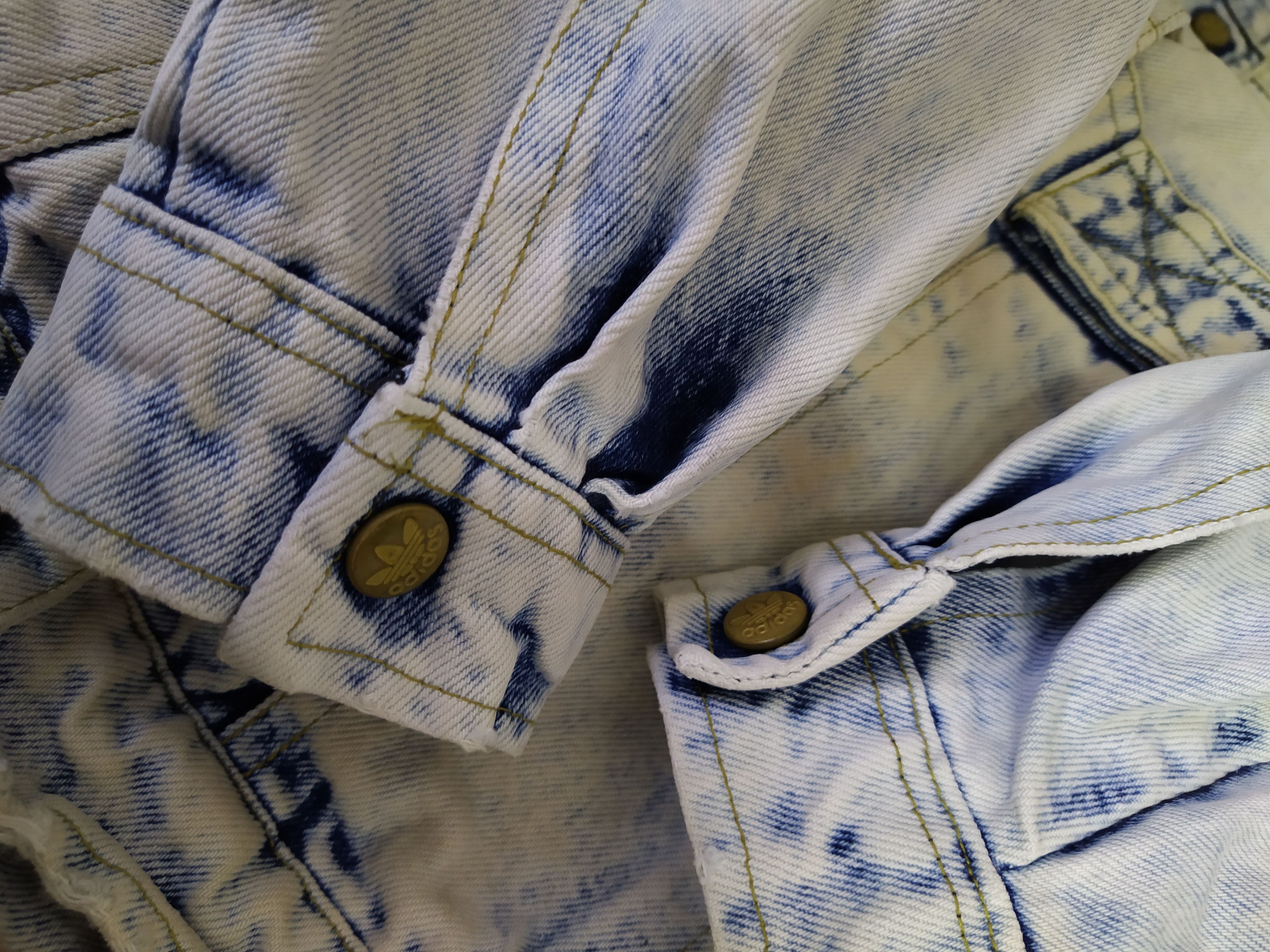 Adidas VTG ADIDAS DENIM ACID WASHED DISTRESSED JACKET (B550) Size US XL / EU 56 / 4 - 9 Thumbnail