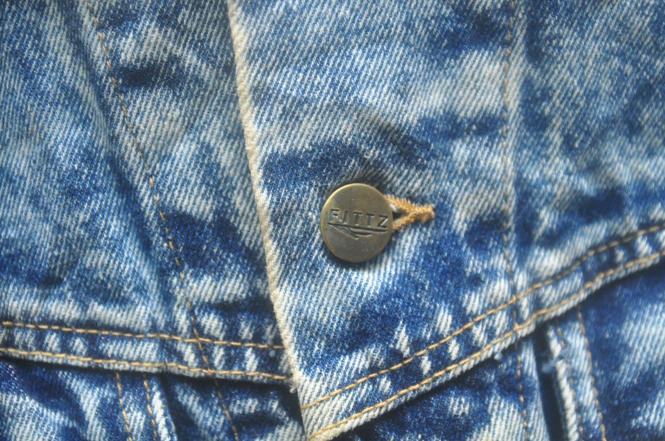 Vintage Vintage Fittz International Denim Jacket Hard To Find Size US L / EU 52-54 / 3 - 6 Thumbnail