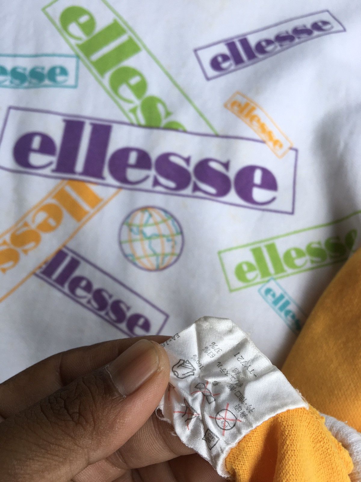 Ellesse Vintage 90s Ellesse Spellout Logo Sweatshirt Size US L / EU 52-54 / 3 - 9 Thumbnail