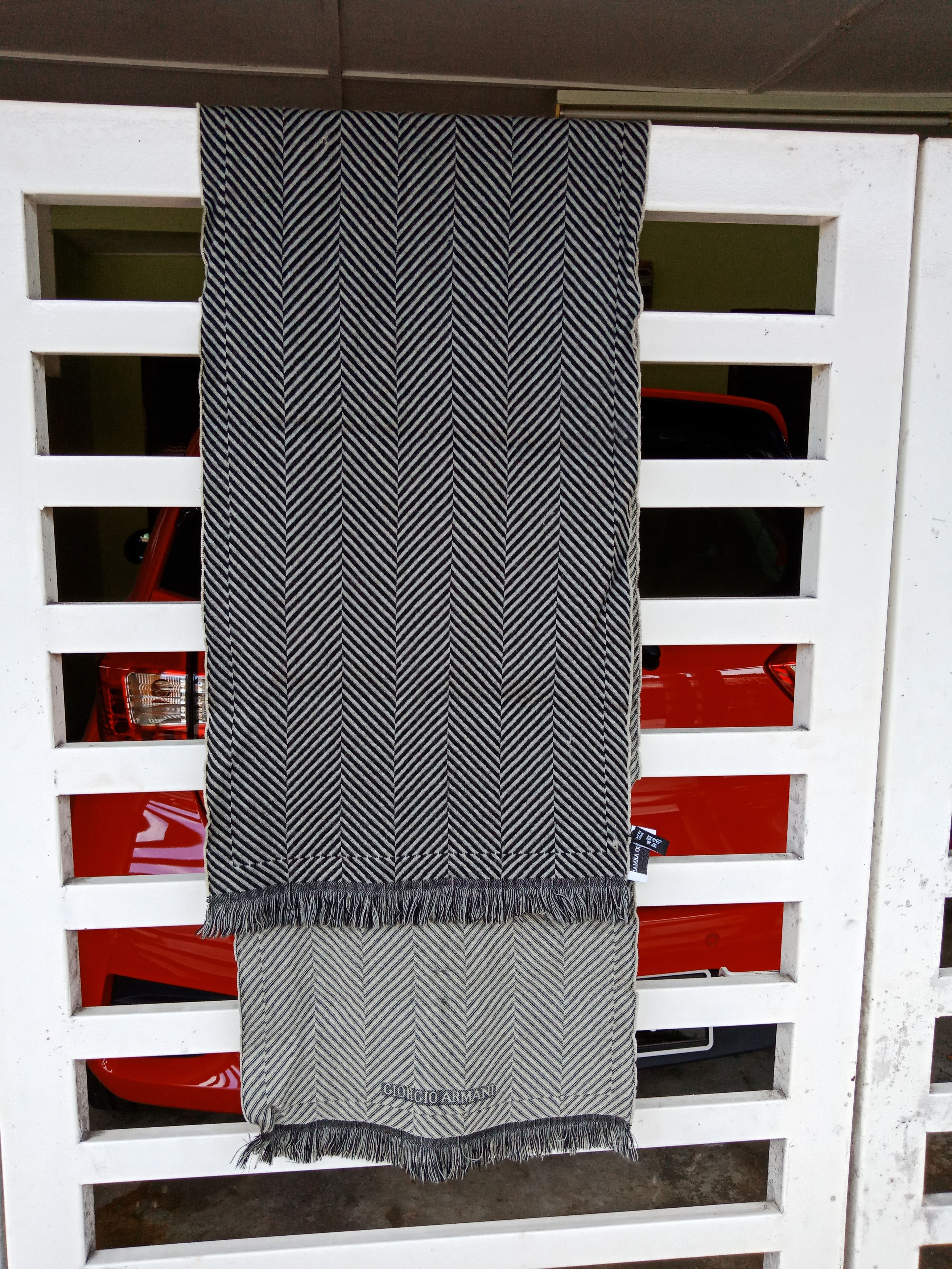 Giorgio Armani Giorgio Armani SpellOut 100% Wool Muffler Size ONE SIZE - 1 Thumbnail