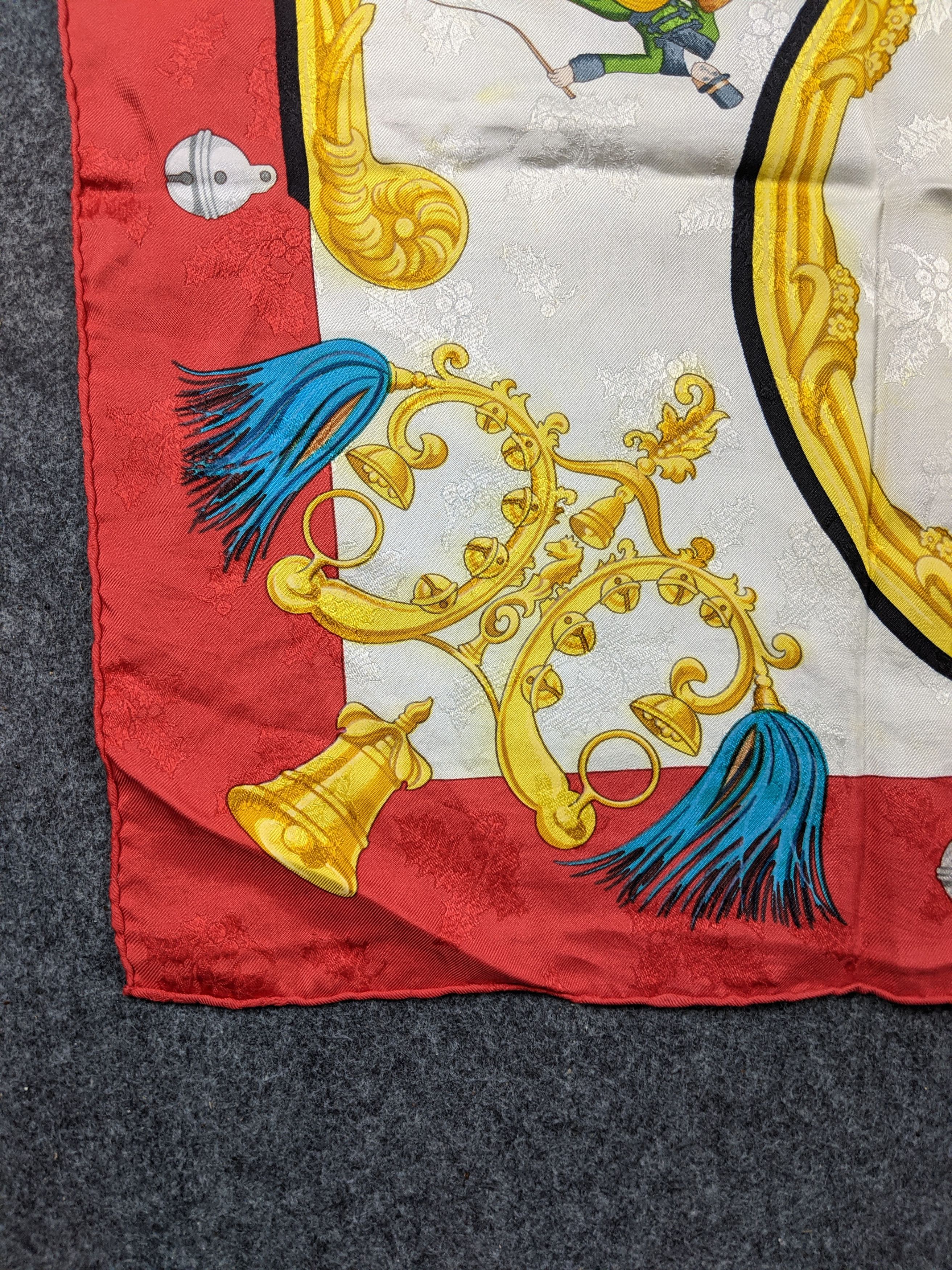 Hermes Hermes Plumes Et Grelots by Julie Abadie silk scarf Size ONE SIZE - 8 Thumbnail