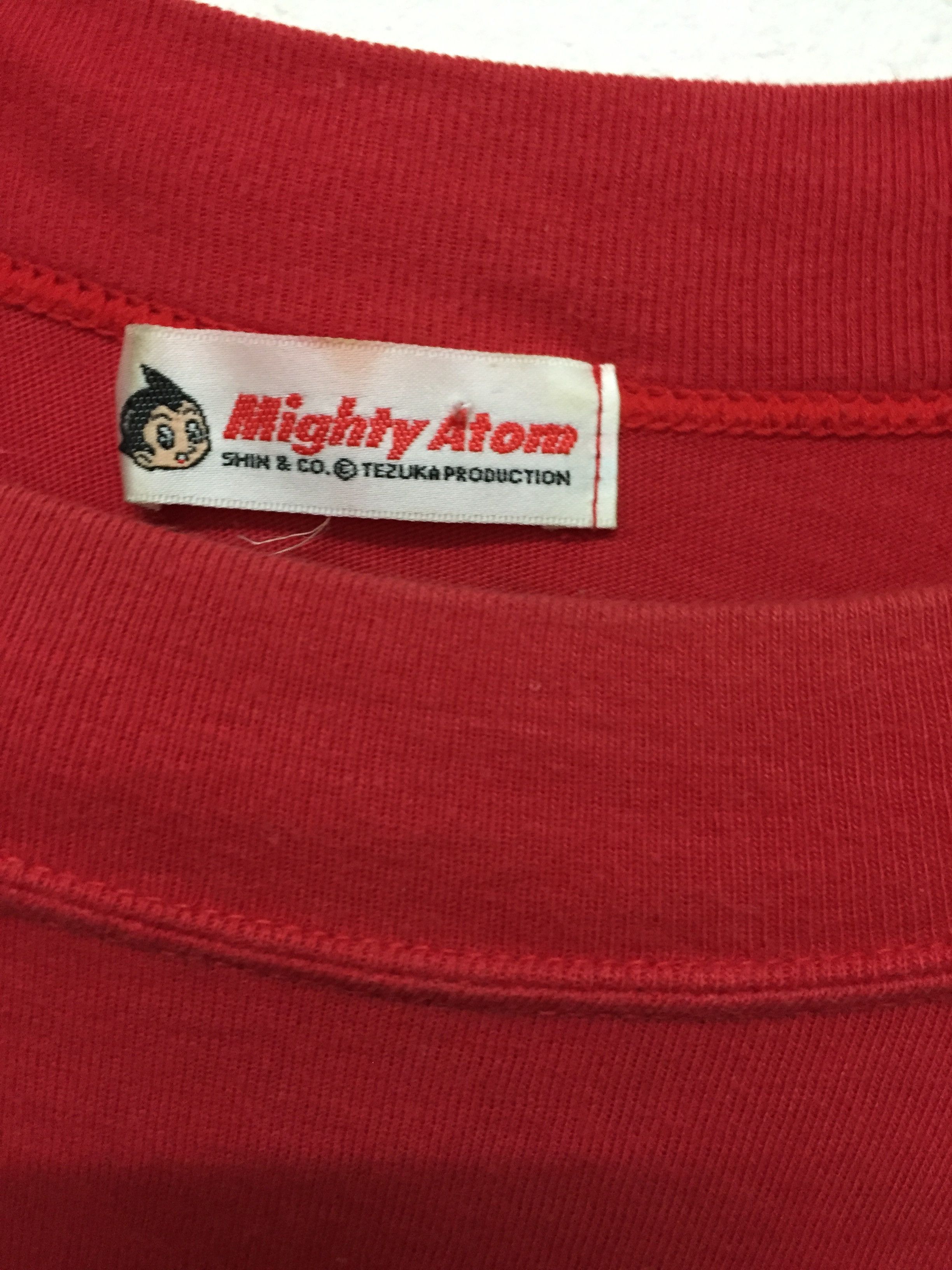 Beauty Beast 90's ASTRO BOY 3D Hologram changes red tee Size US L / EU 52-54 / 3 - 9 Thumbnail
