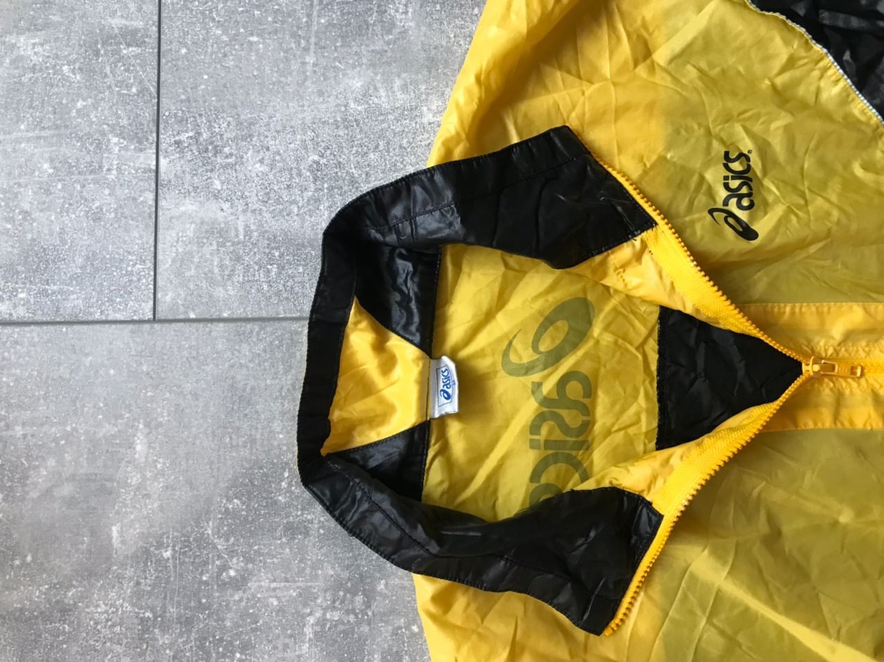 Asics Asics Vintage Kill Bill yellow / Black nylon jacket Size US M / EU 48-50 / 2 - 5 Thumbnail