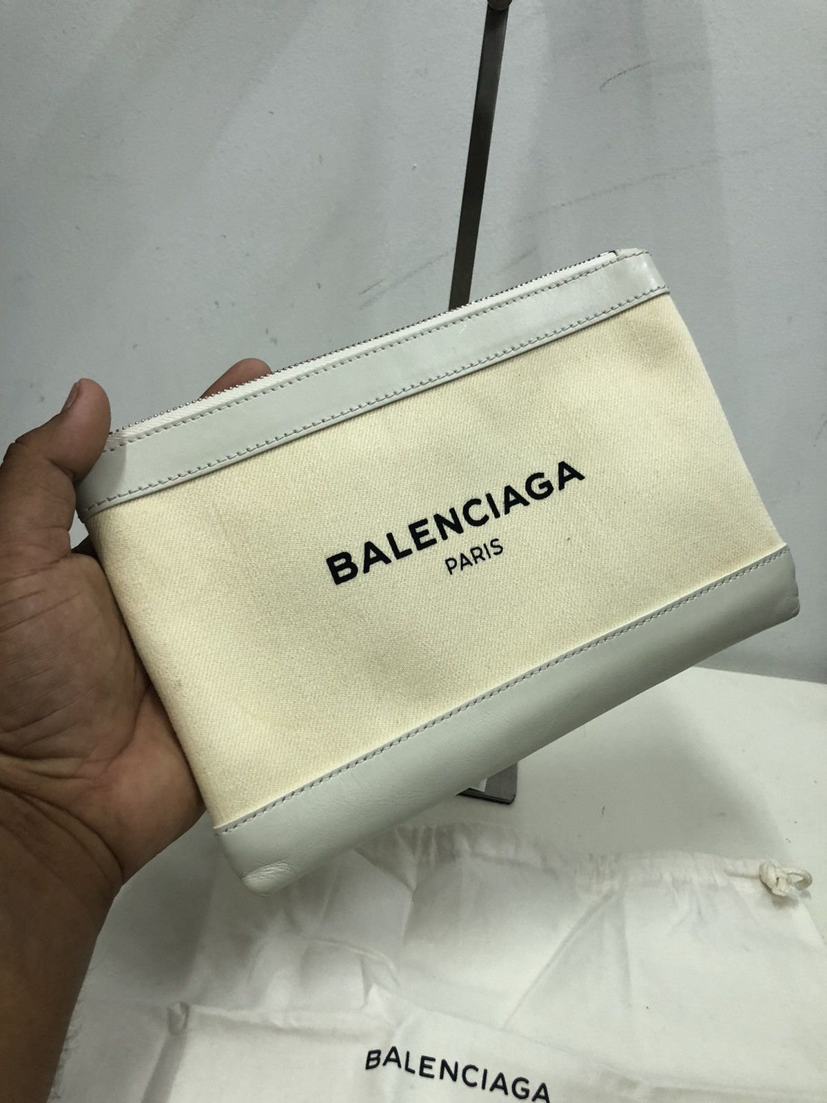 Balenciaga Authentic BALENCIAGA Clucth Bag Size ONE SIZE - 6 Thumbnail