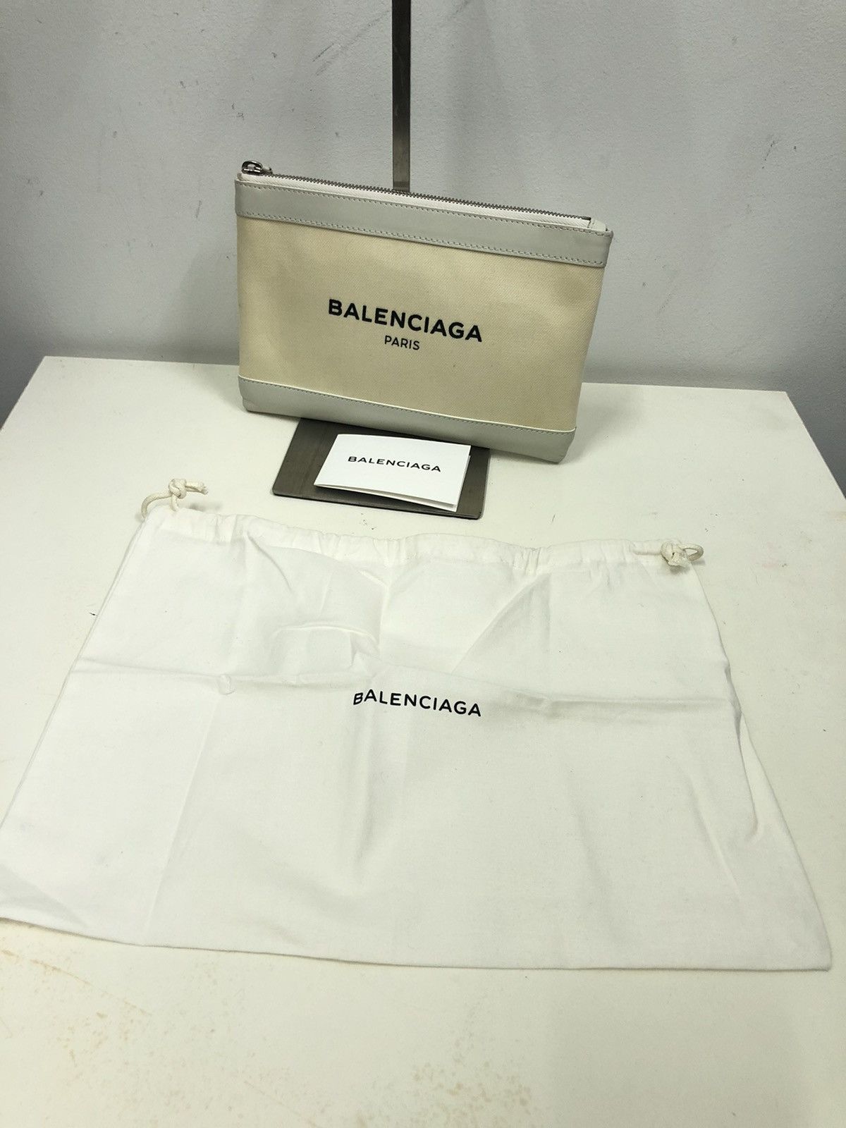 Balenciaga Authentic BALENCIAGA Clucth Bag Size ONE SIZE - 5 Thumbnail