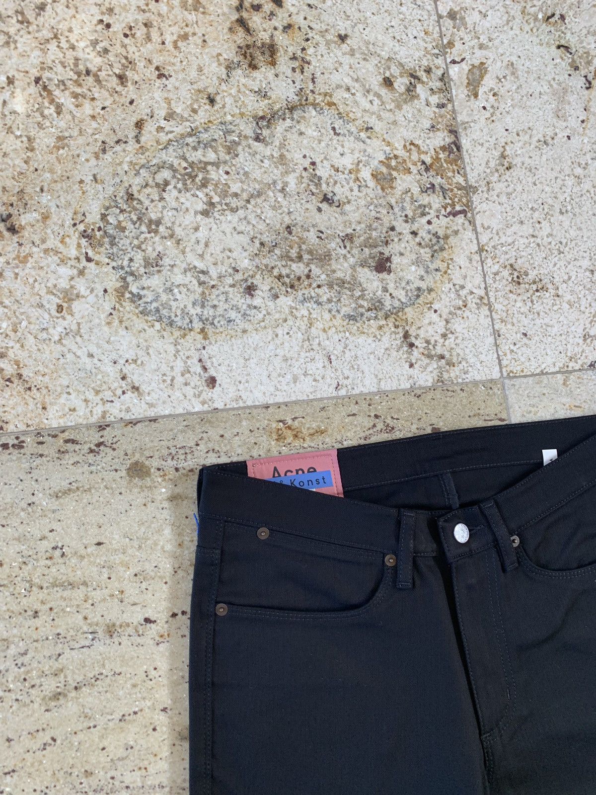 Acne Studios 30 x 32 Max Denim in Stay Black Size US 30 / EU 46 - 4 Thumbnail