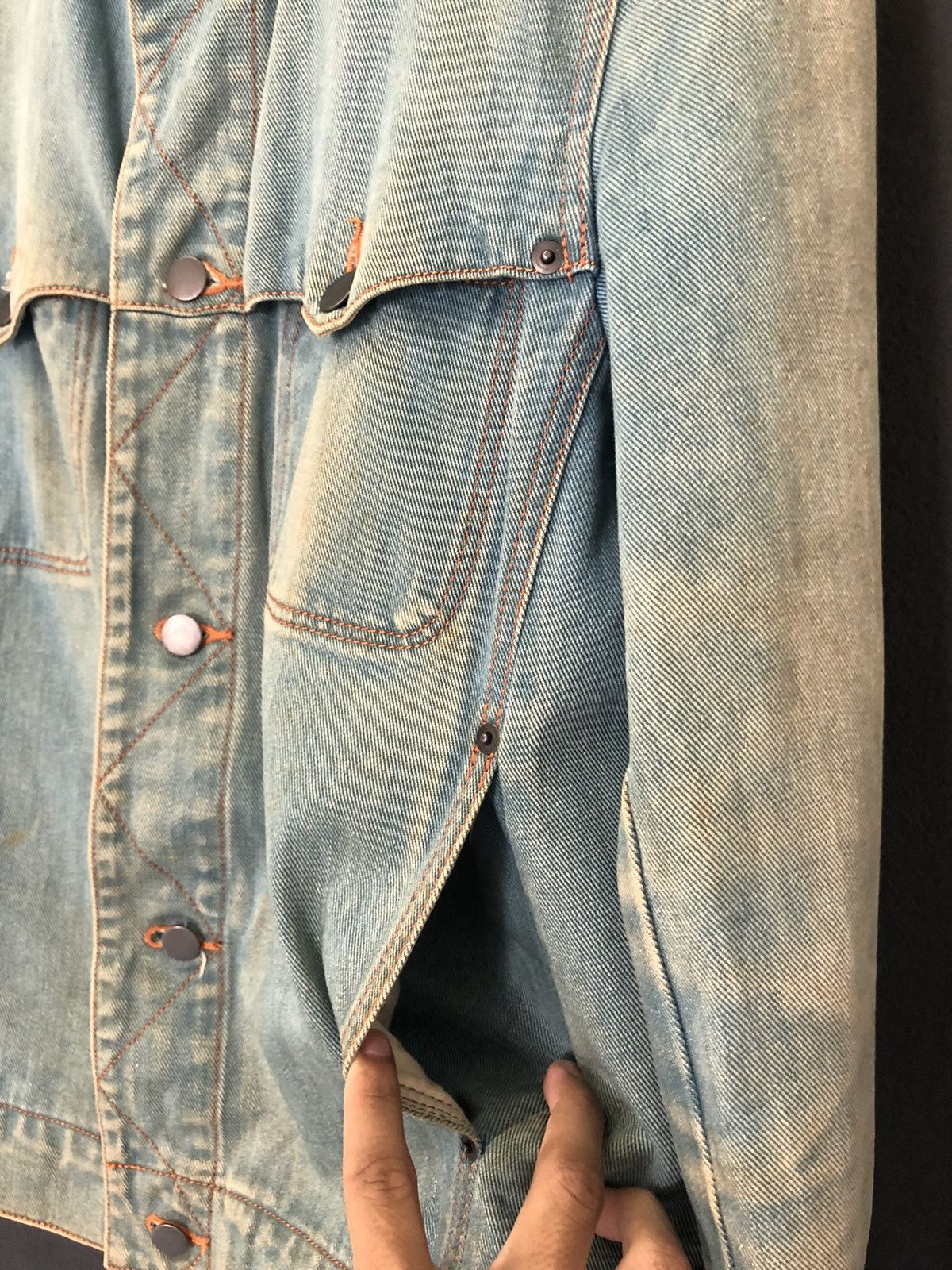 Issey Miyake 💥ADAM ET ROPE Distressed Denim Acid Wash Jacket Size US S / EU 44-46 / 1 - 13 Thumbnail