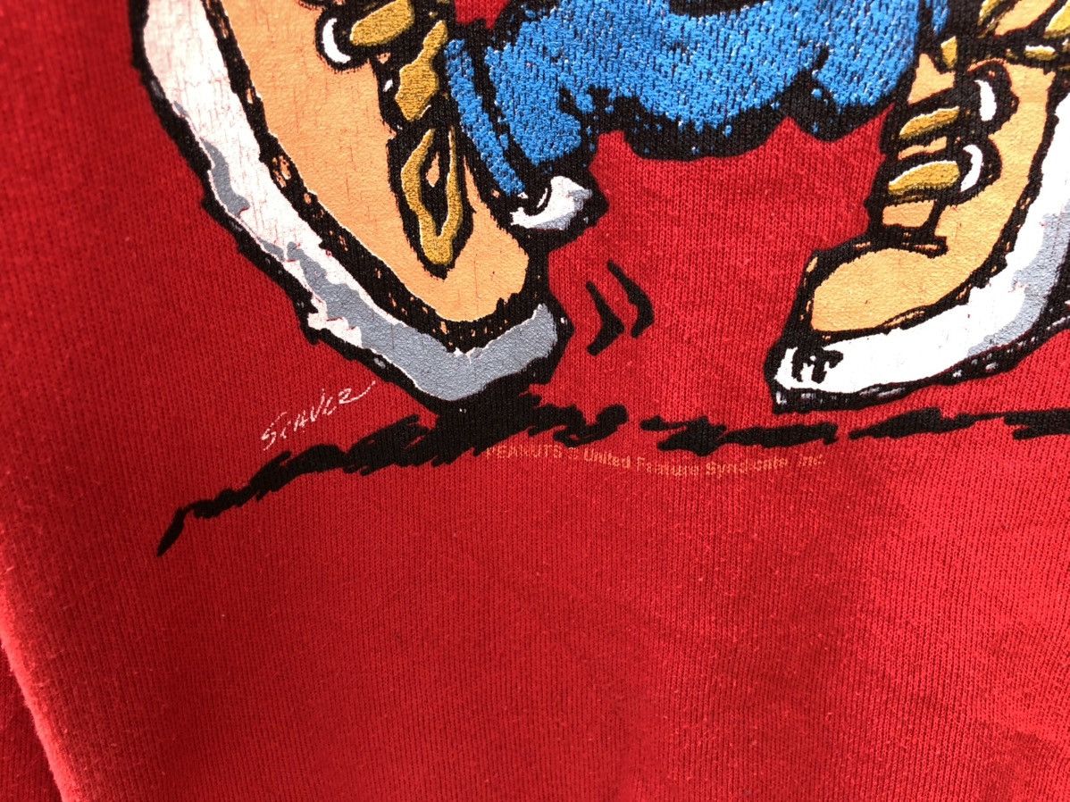 Fruit Of The Loom Rare vintage Peanuts Snoopy Sweatshirt Size US M / EU 48-50 / 2 - 2 Thumbnail