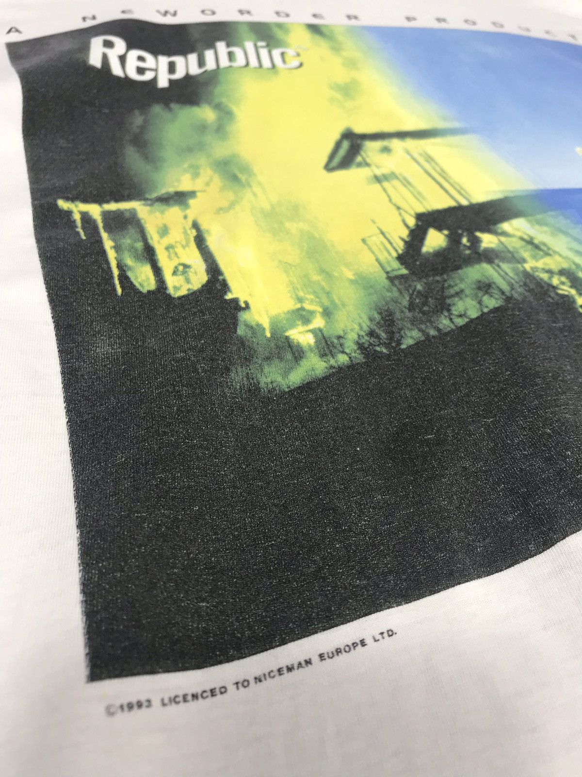 Band Tees vintage 1993 new order republic joy division t-shirts Size US XL / EU 56 / 4 - 4 Thumbnail