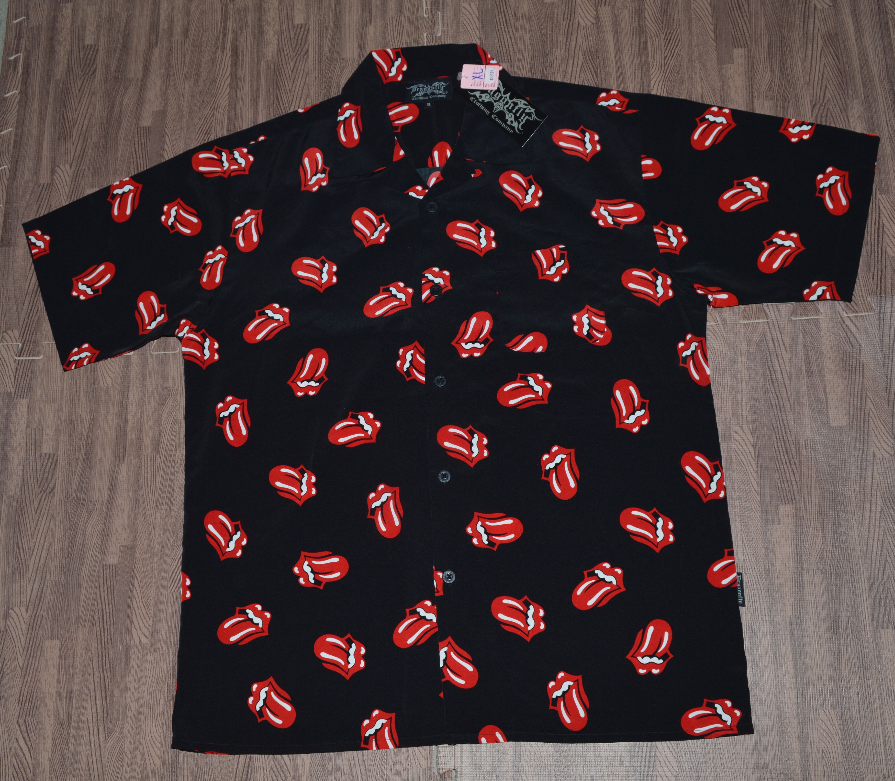 Rolling Stones sold designed by Dragonfly Clothing Company XL