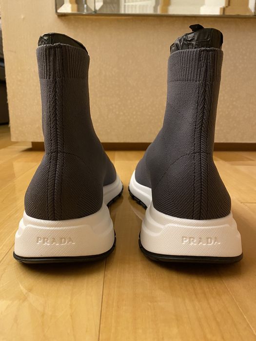 Prada store speed trainer