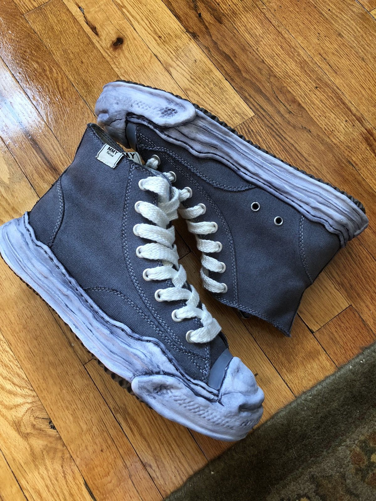 Miharayasuhiro converse online