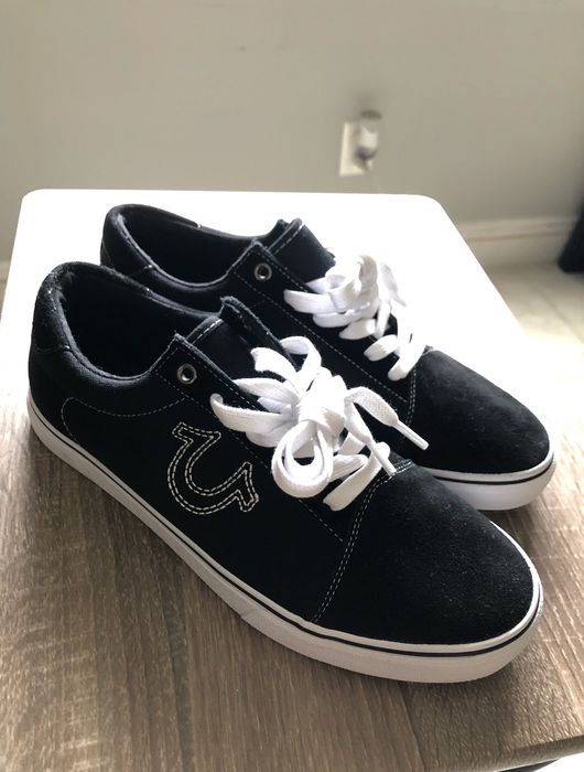 True religion hot sale vans