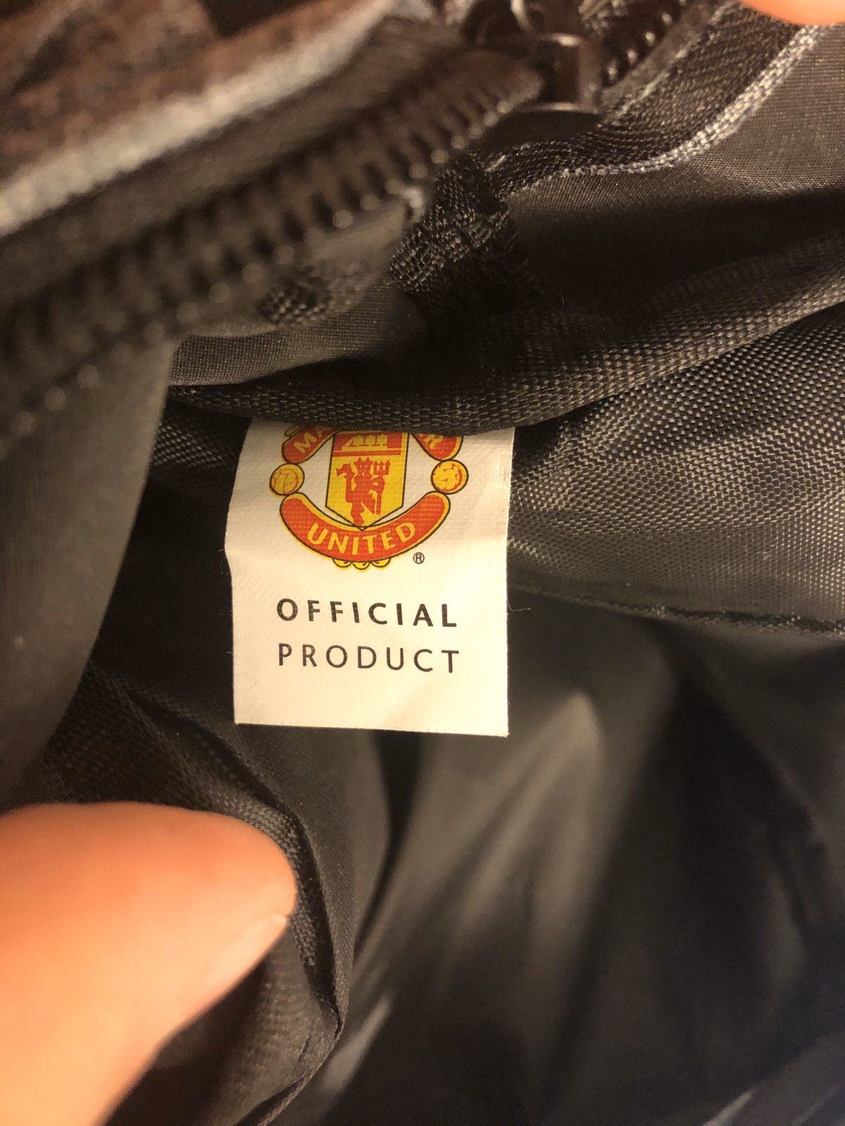 Vintage MANCHESTER UNITED OFFICIAL VERY RARE VINTAGE BACKPACK Size ONE SIZE - 5 Thumbnail