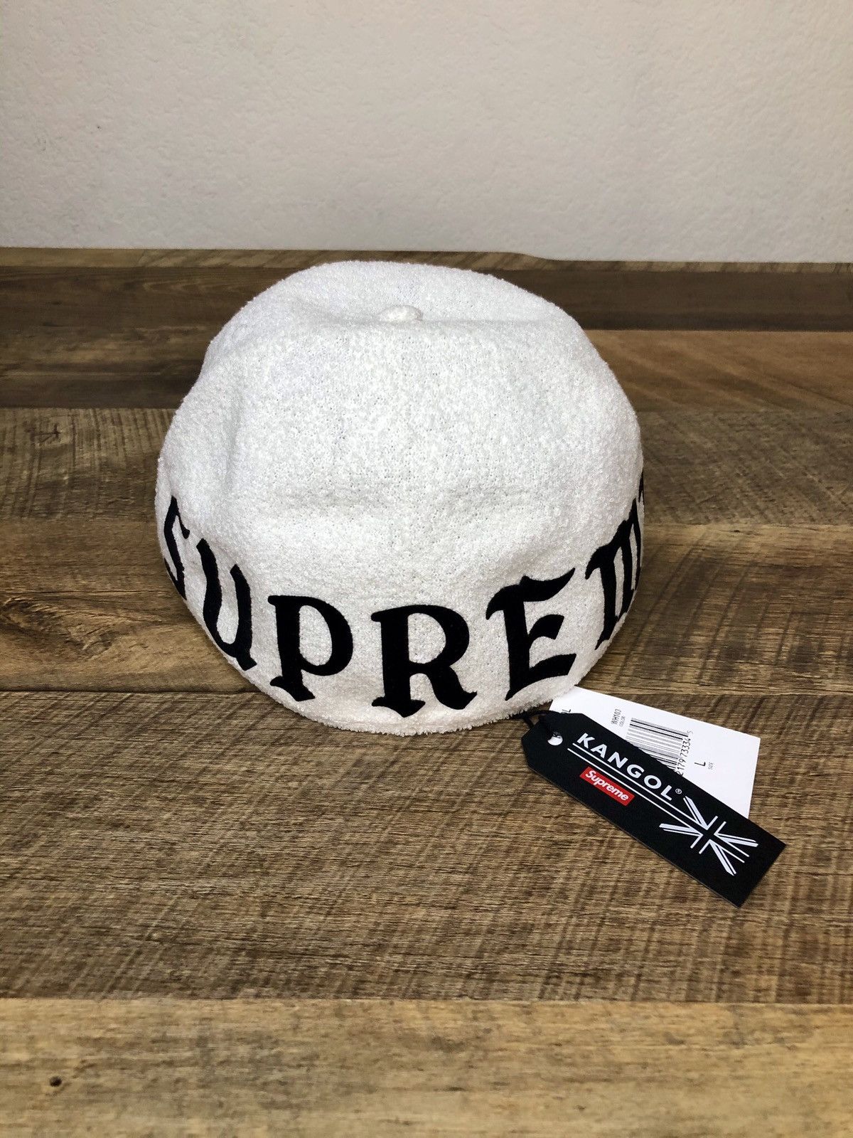 Kangol × Supreme Supreme Kangol Bermuda Spacecap White Size ONE SIZE - 3 Thumbnail